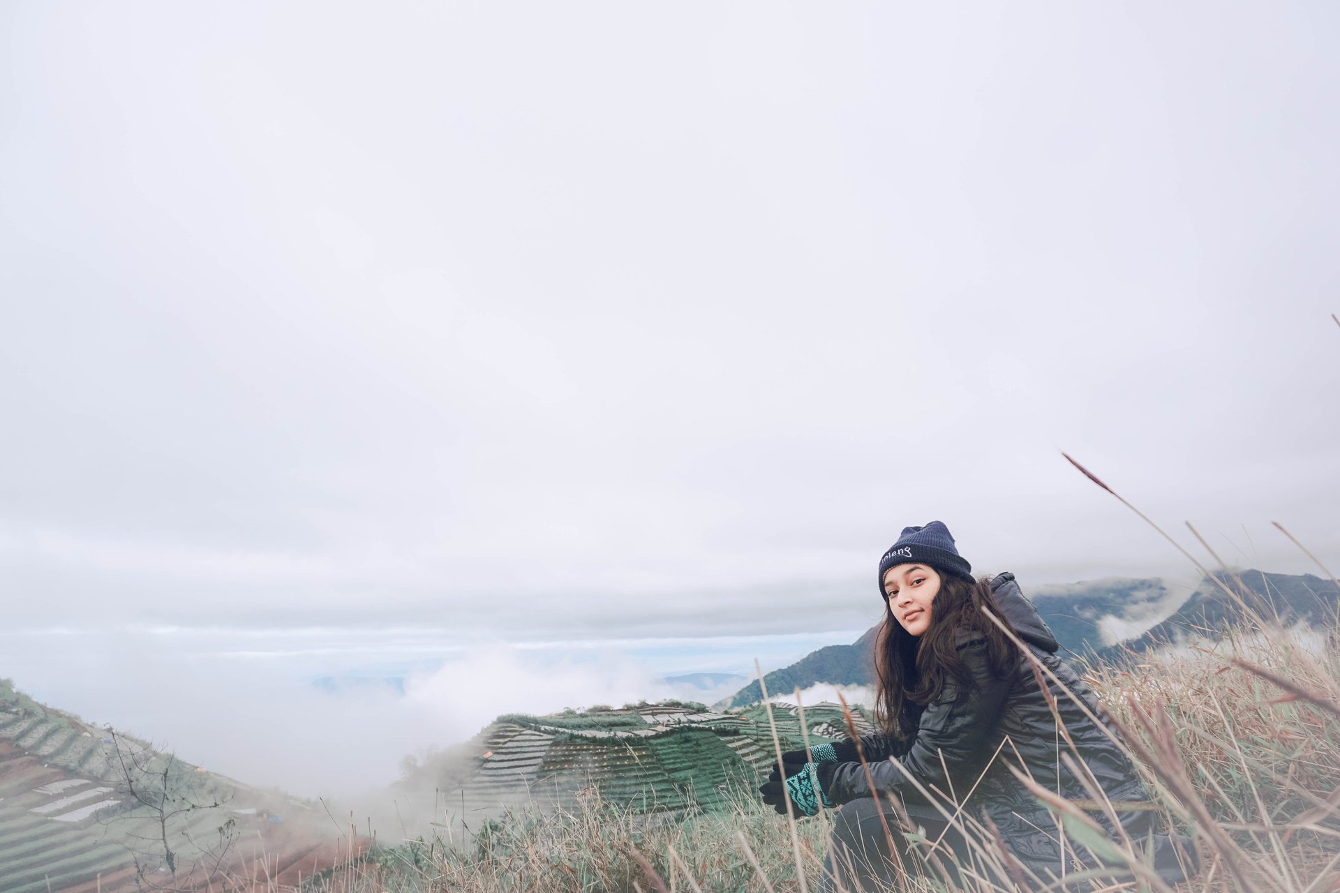 black and white bed linen