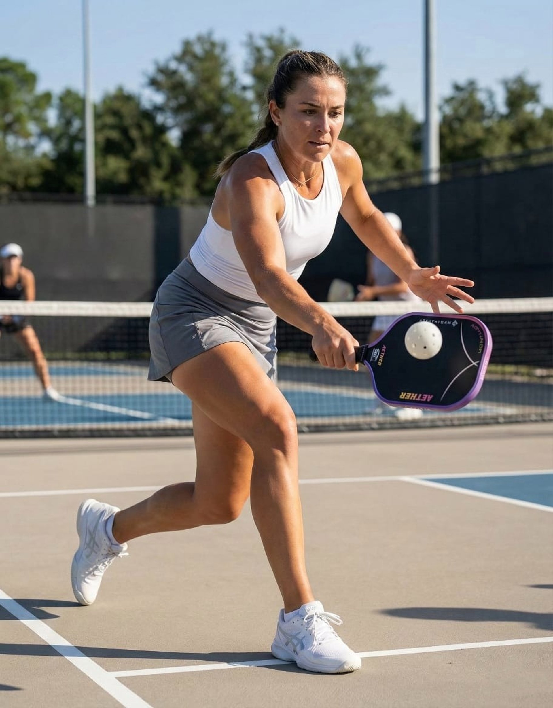 black and white bed linen