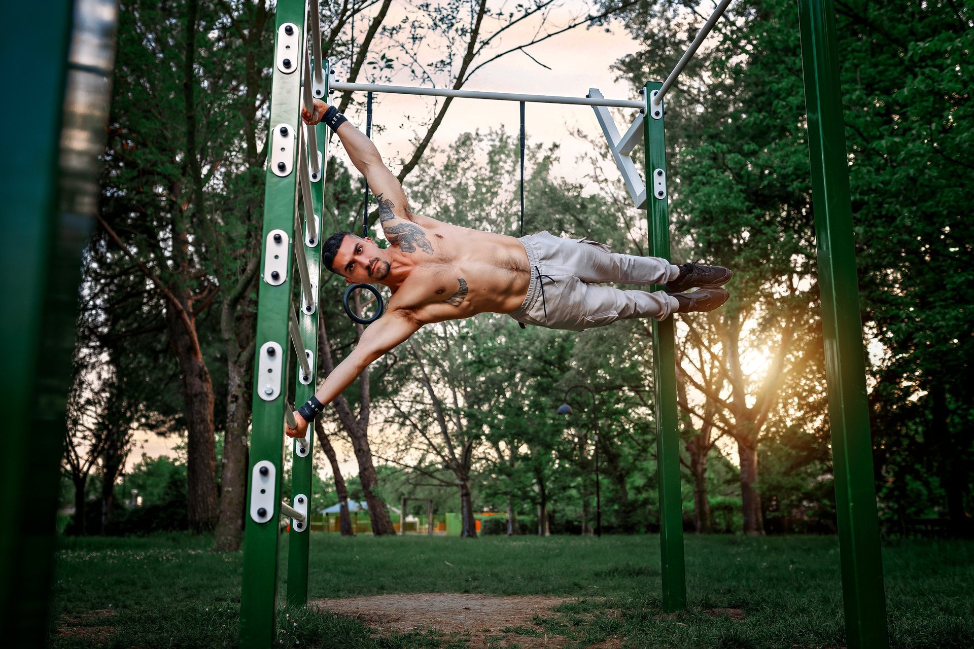 black and white bed linen