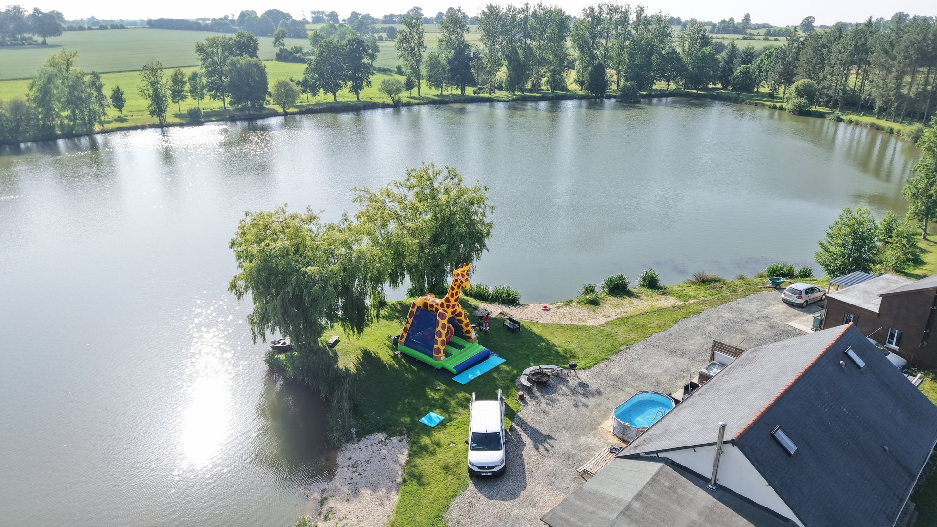 an abstract photo of a curved building with a blue sky in the background
