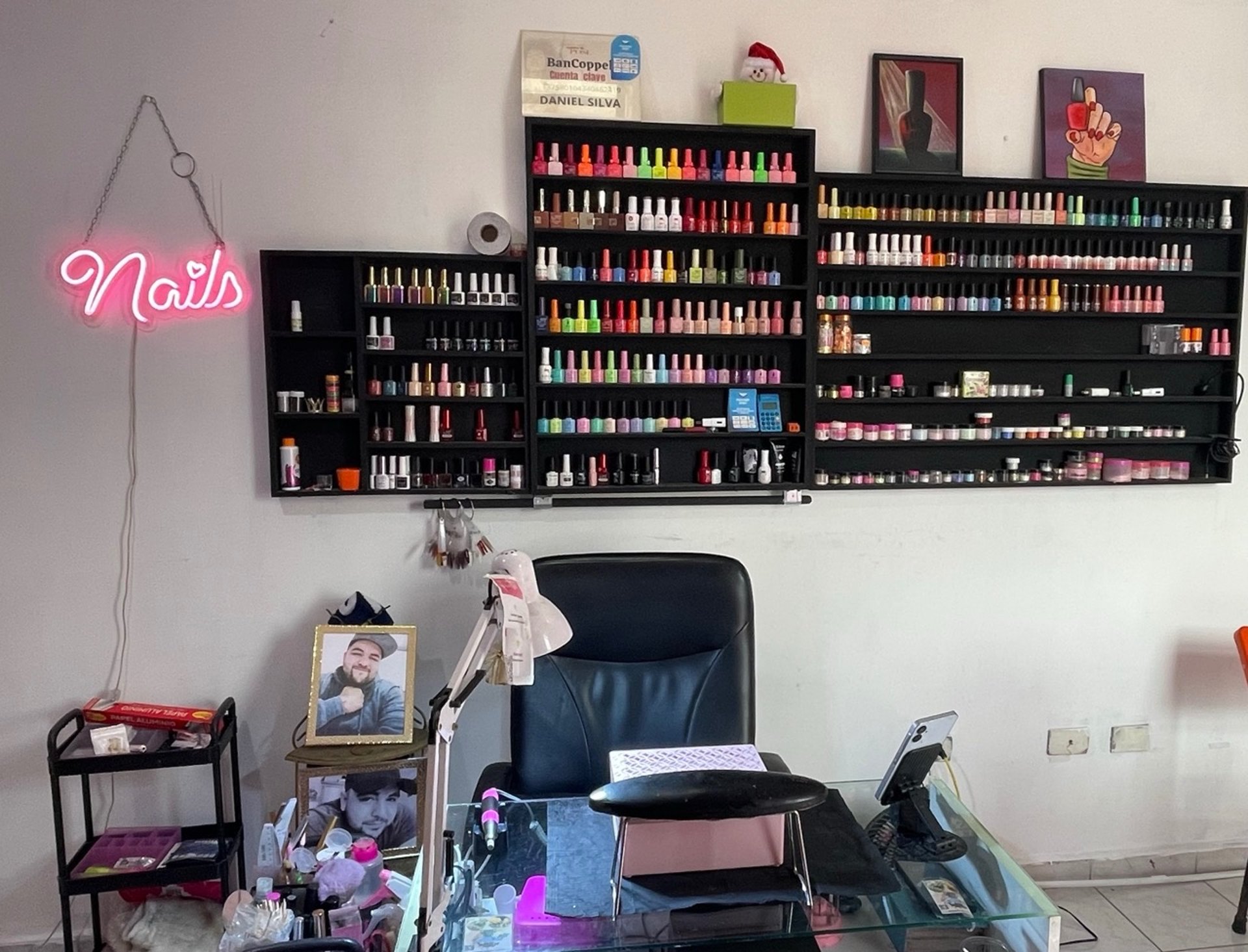 black and white bed linen