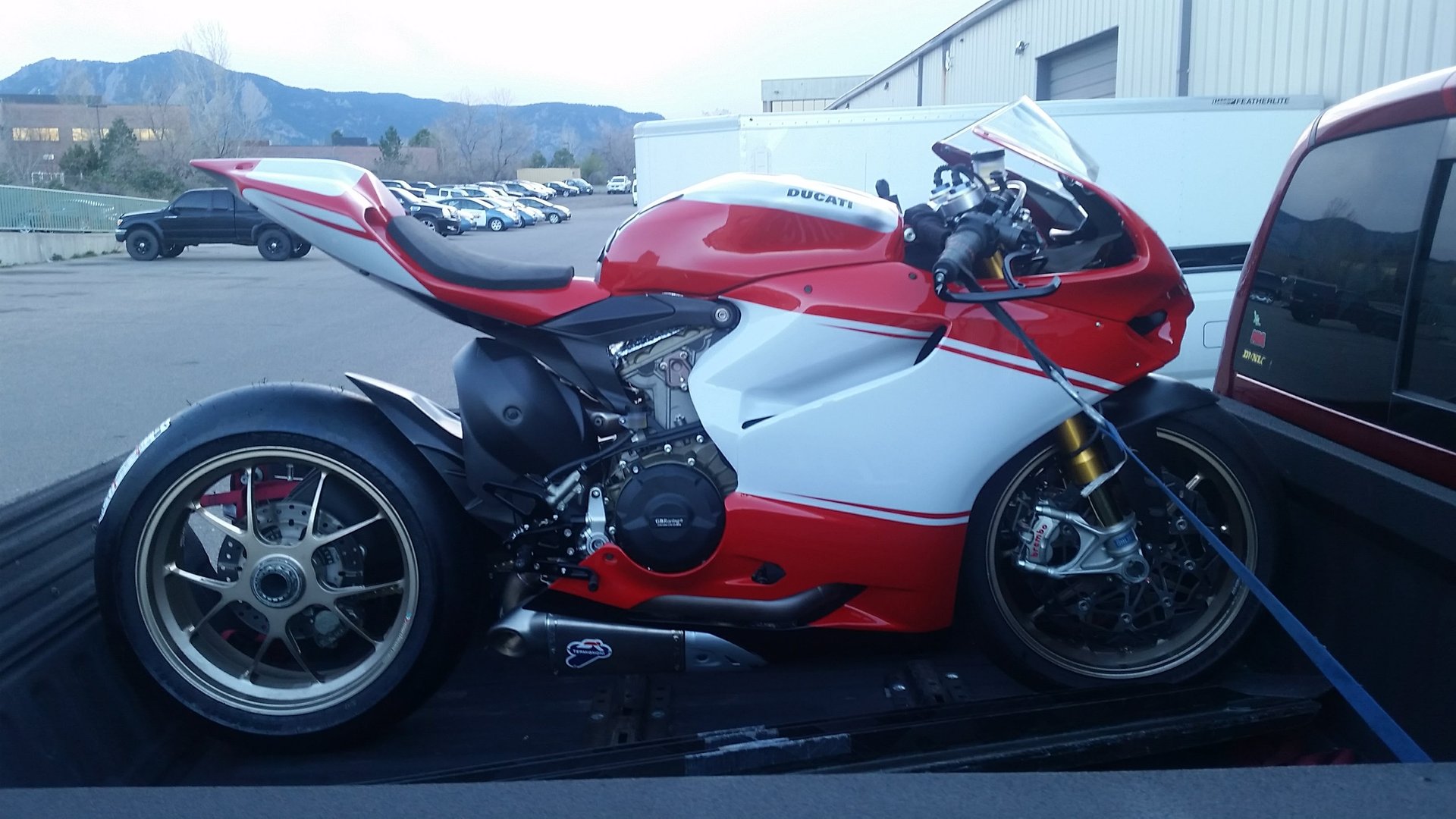 black and brown leather padded tub sofa