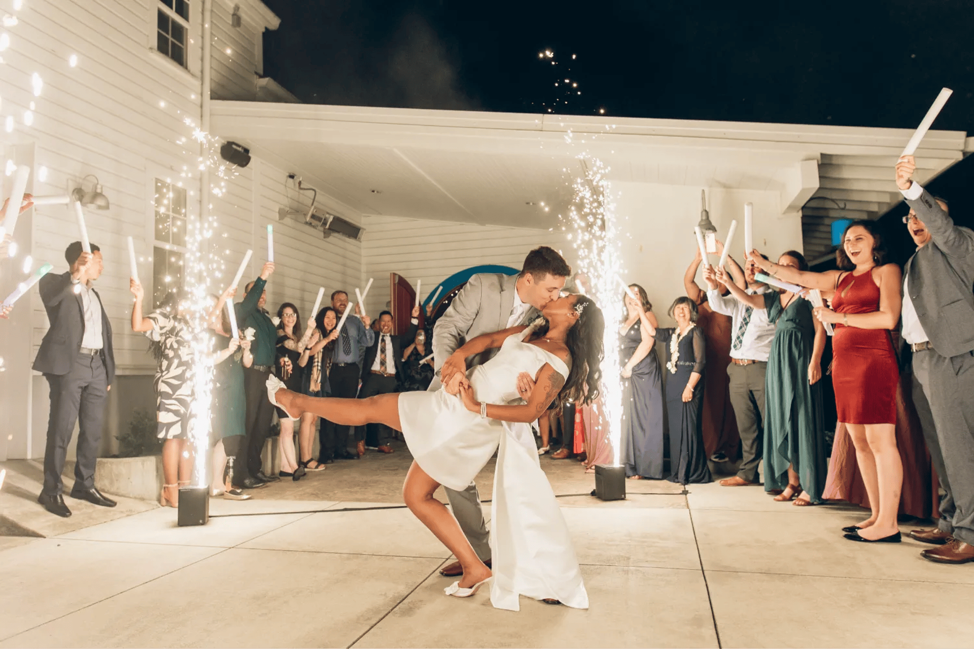 black and white bed linen