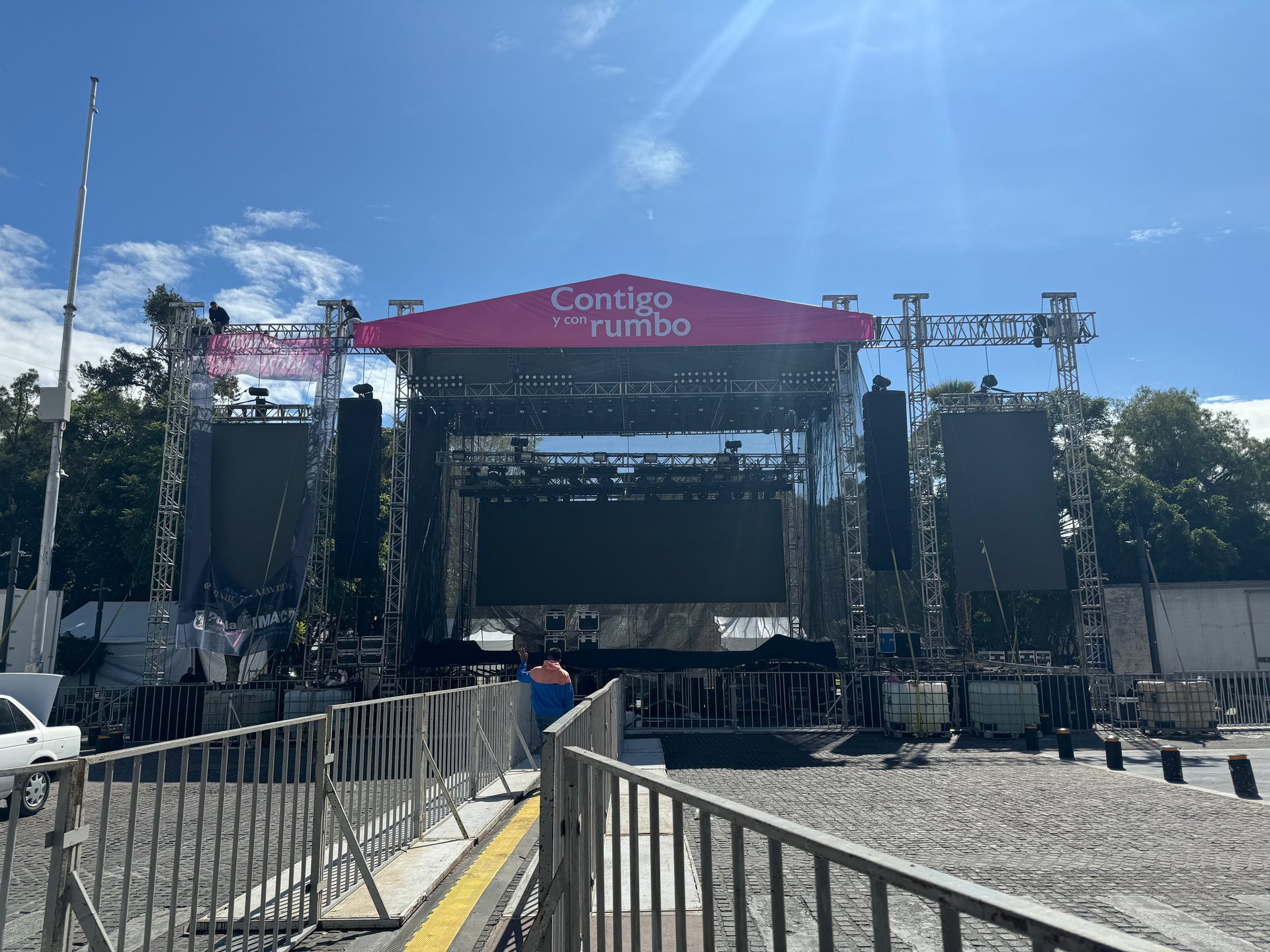 black and brown leather padded tub sofa