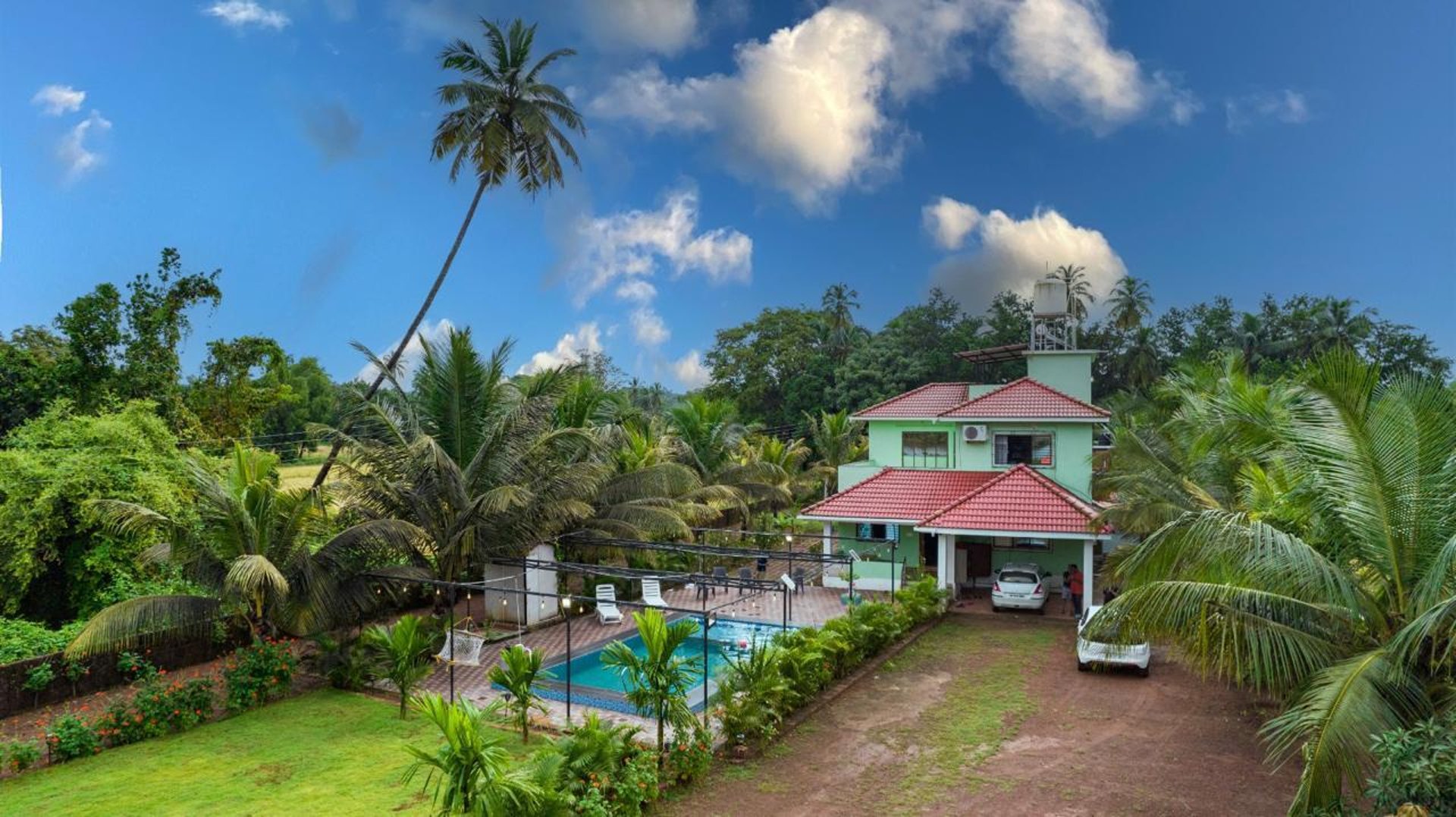 black and white bed linen