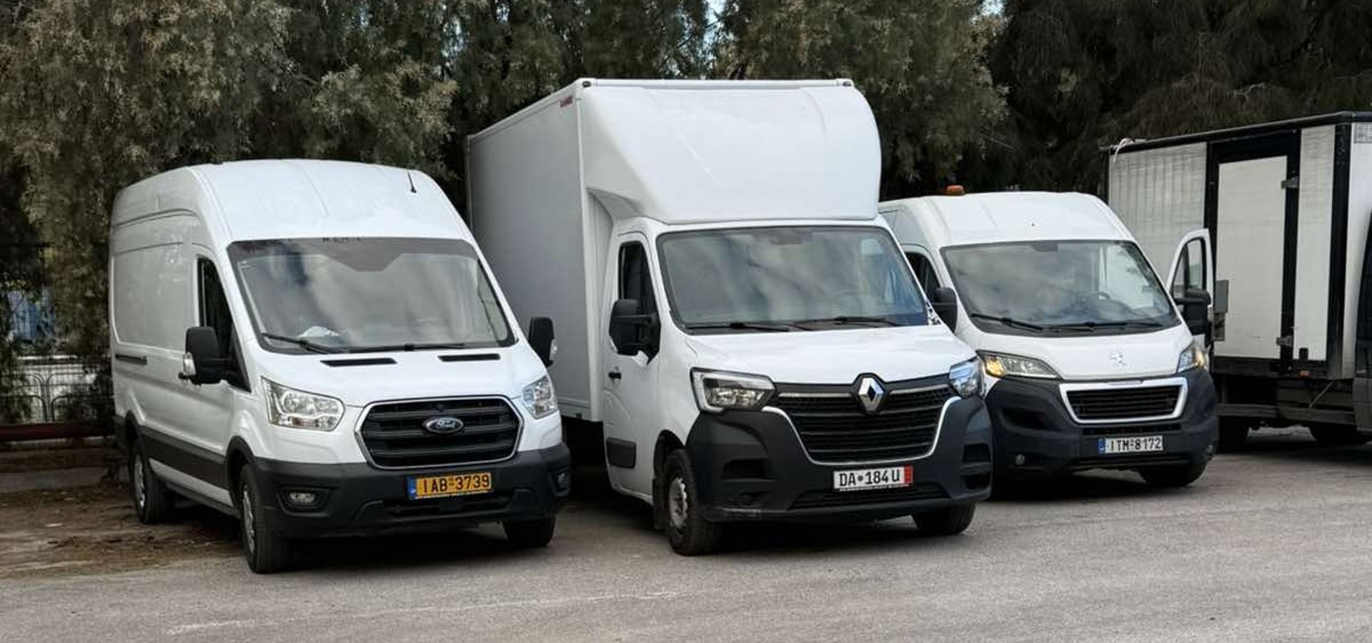 black and yellow clamp meter