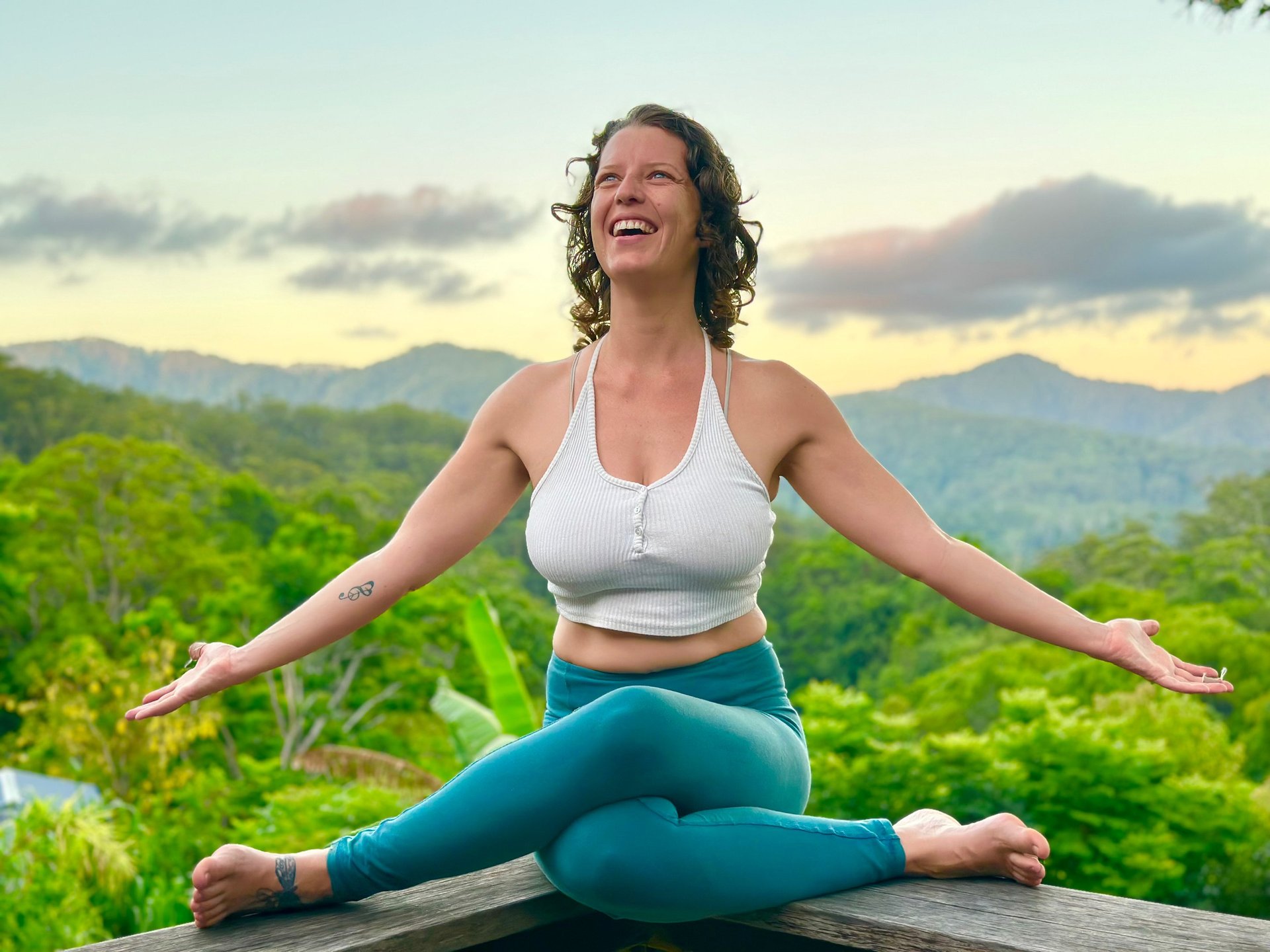 black and white bed linen