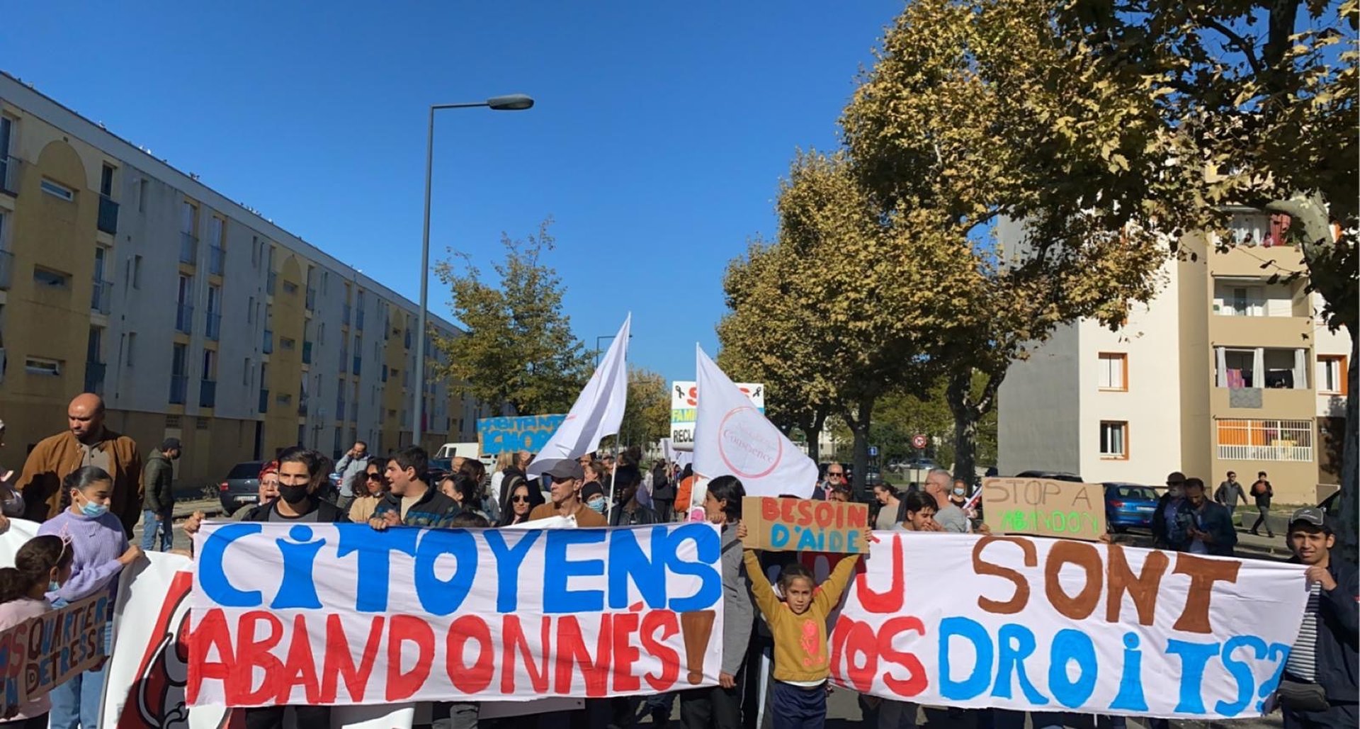 an abstract photo of a curved building with a blue sky in the background