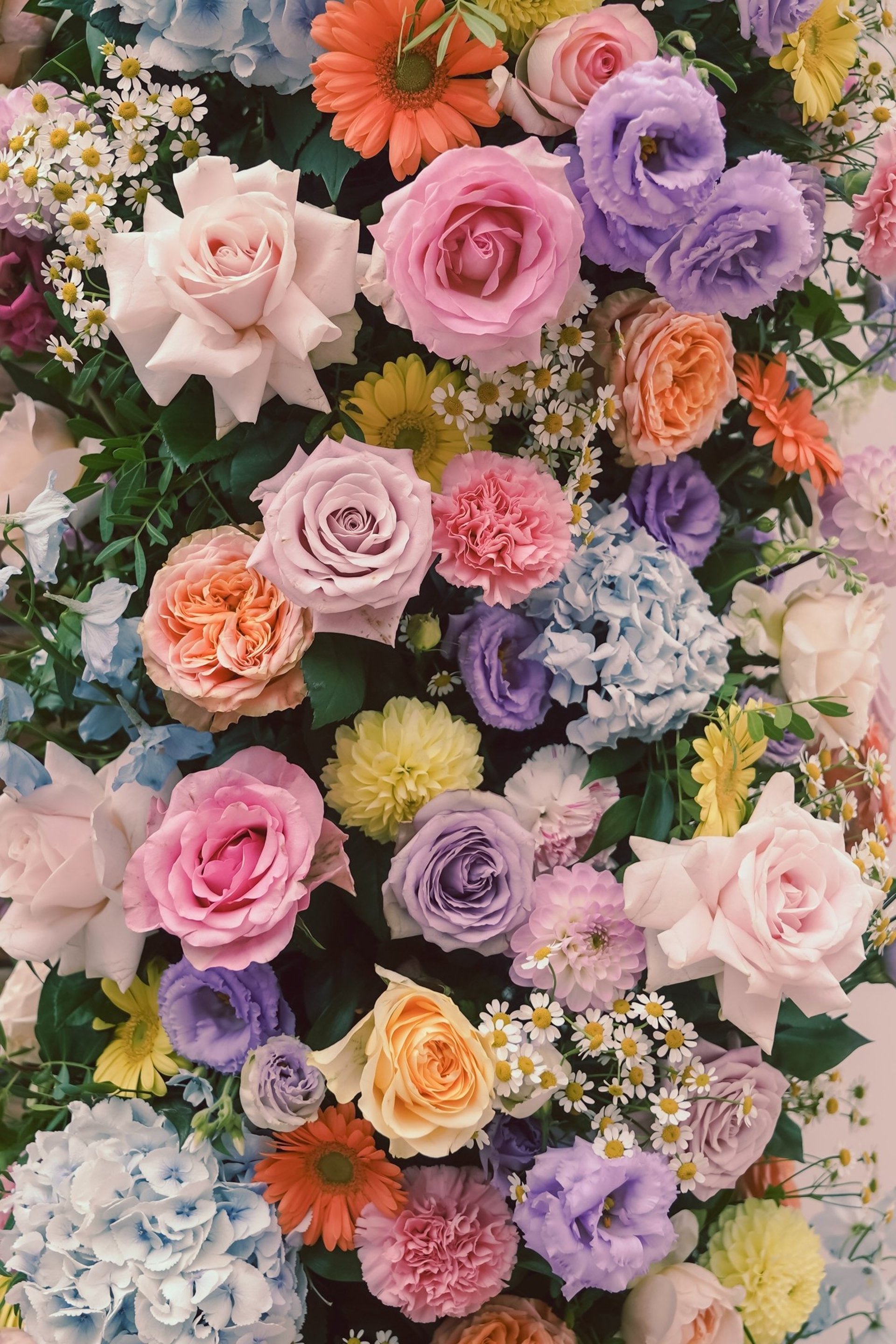 black and white bed linen