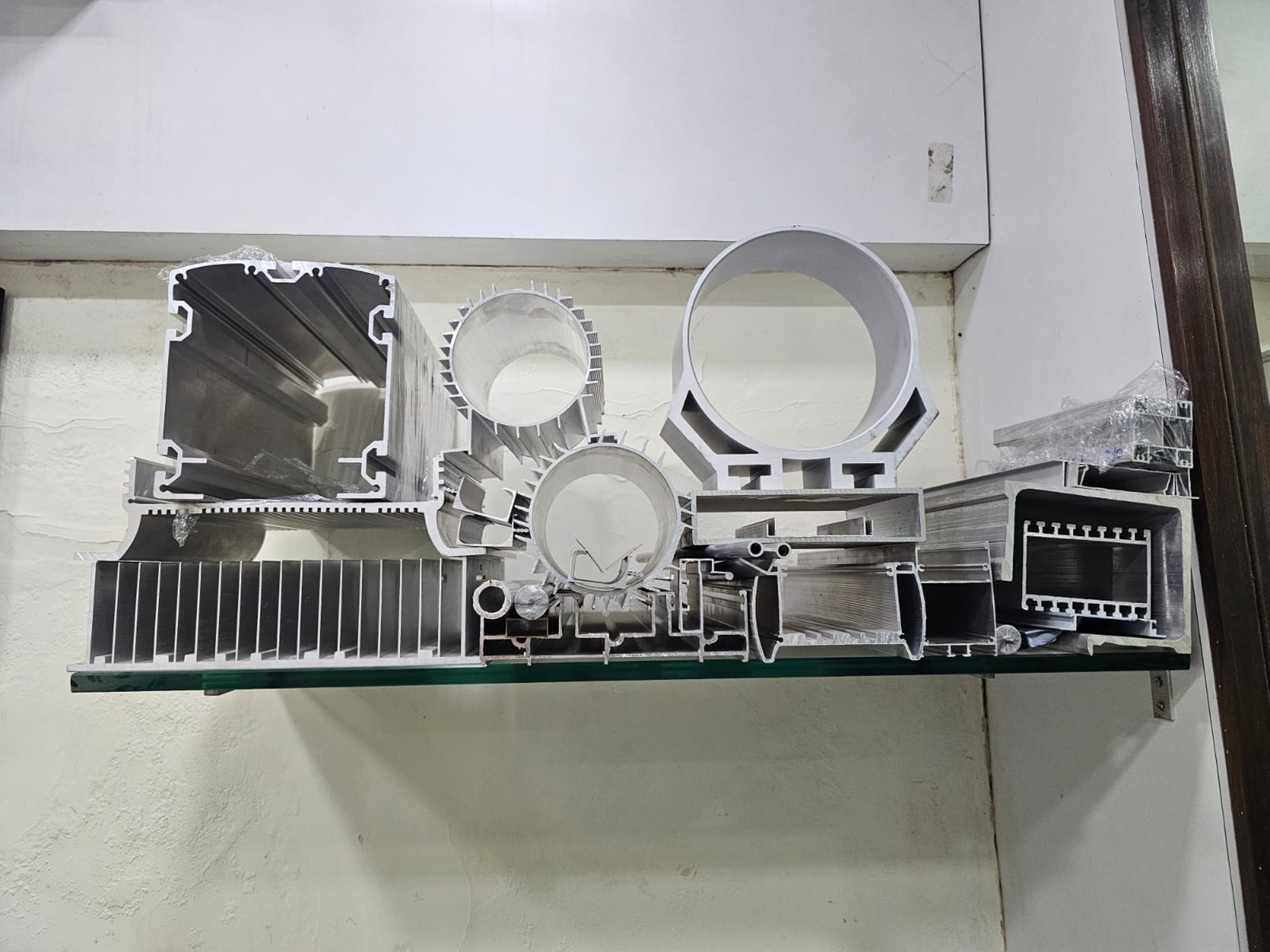 black and white bed linen