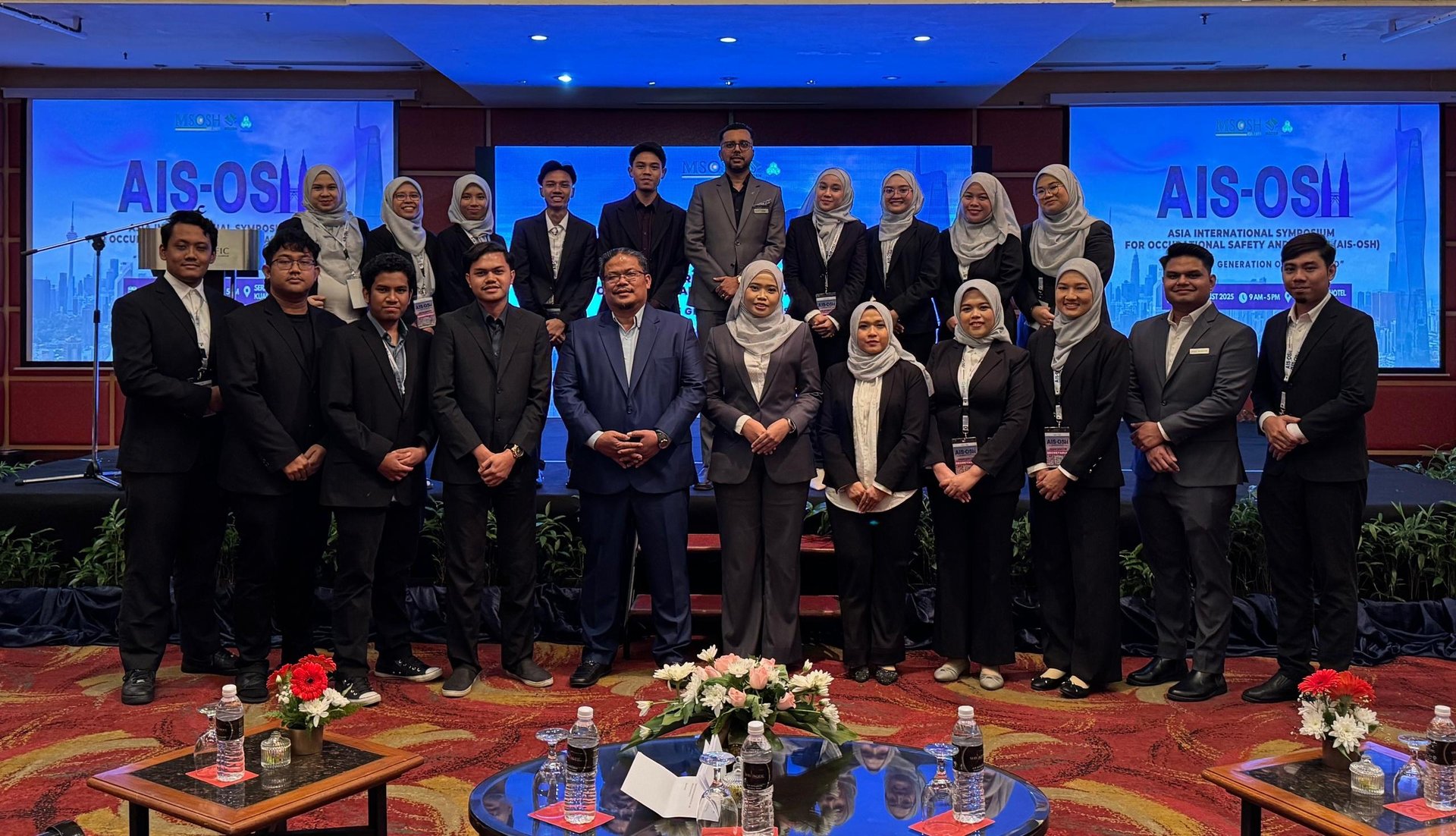black and brown leather padded tub sofa