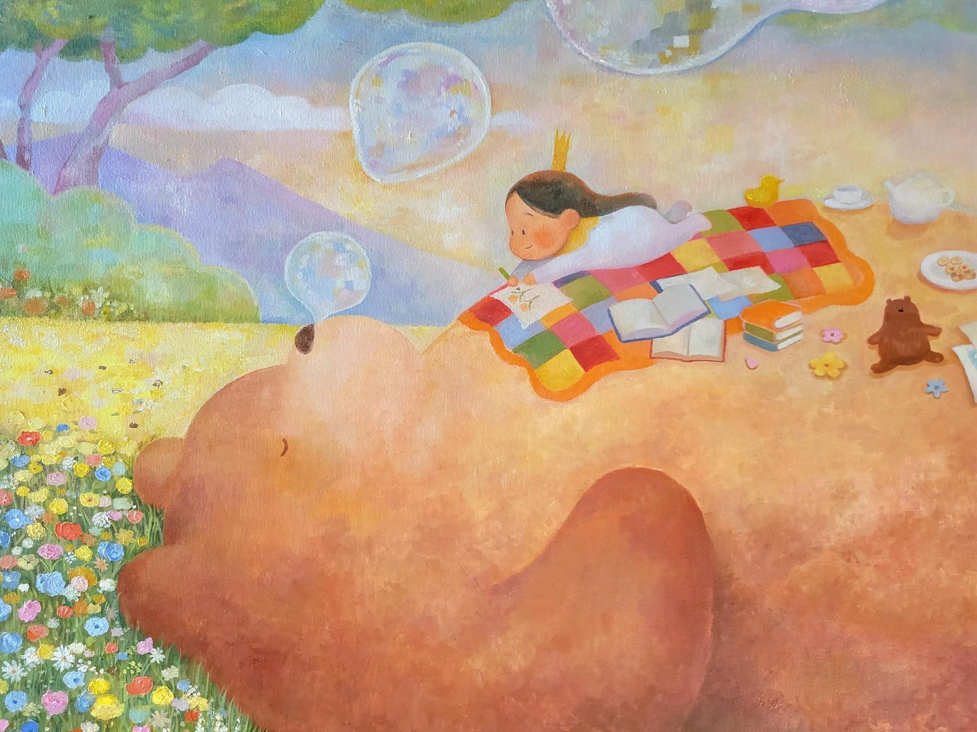 person wearing grey knit sweater