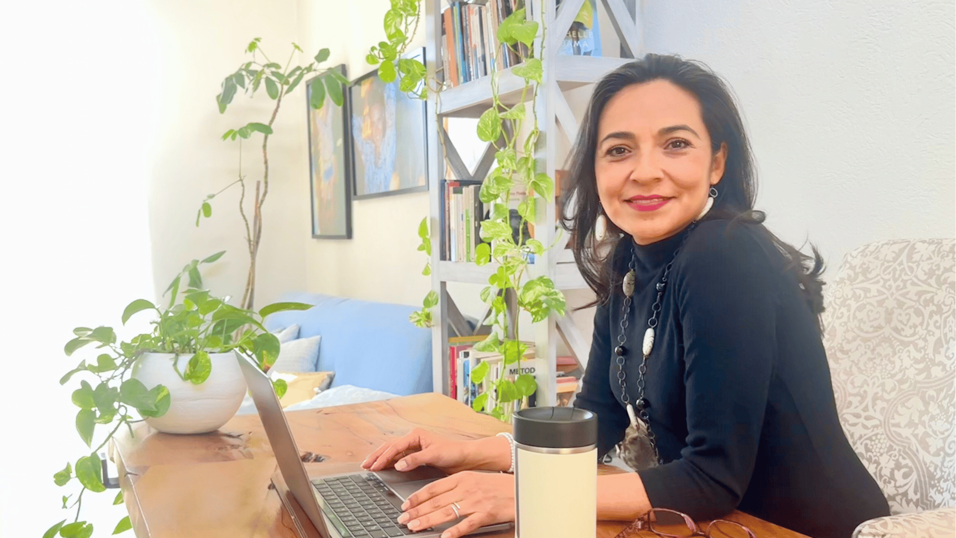 black and white bed linen