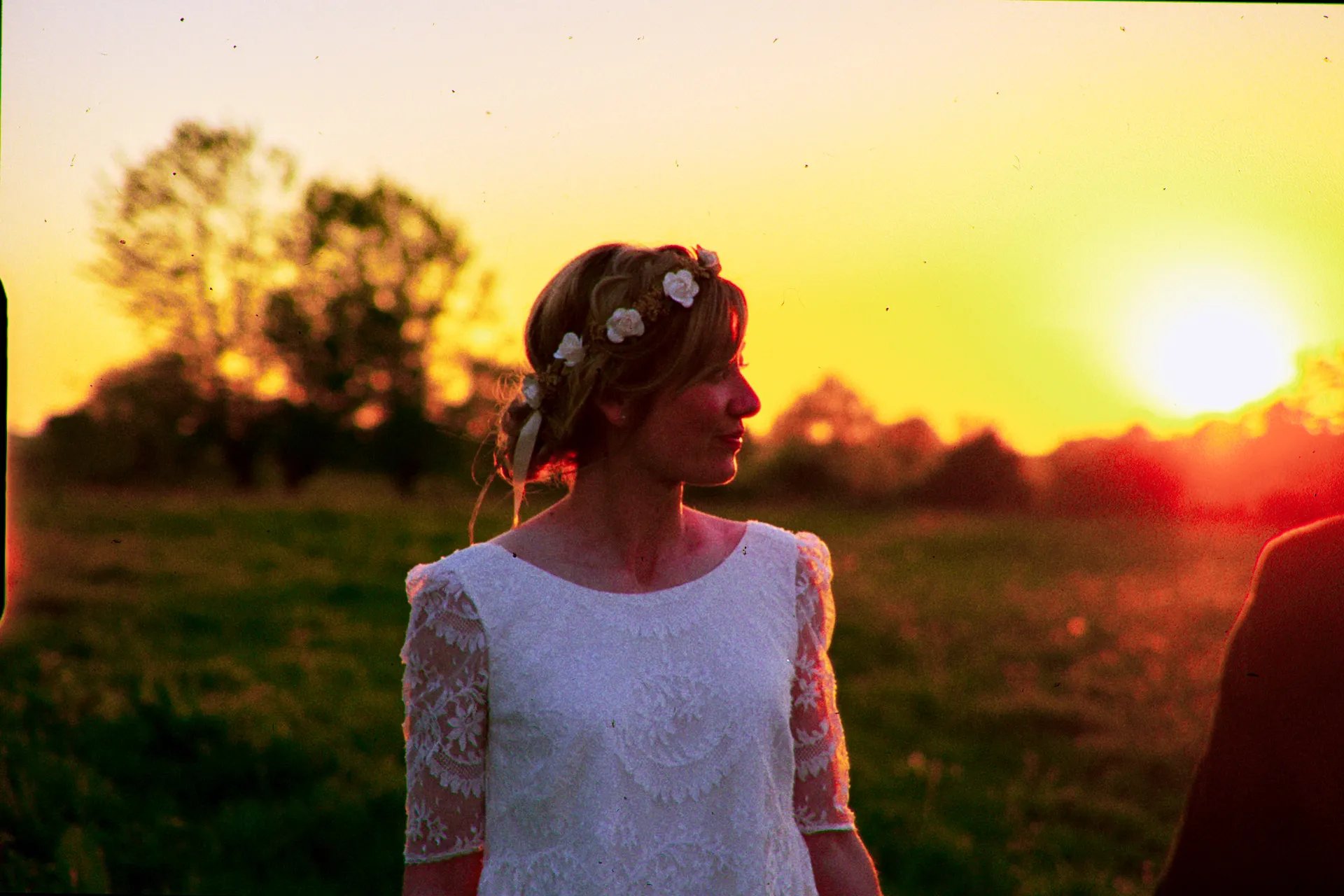 Mariée au soleil couchant | rollbak | Photographe mariage Lille - Dunkerque - Arras