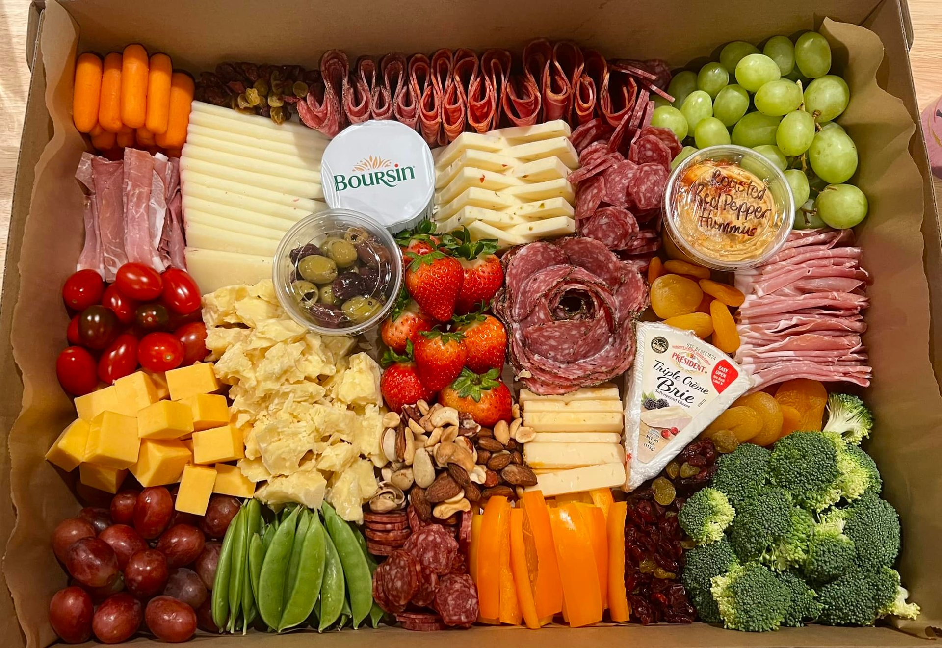 gray computer monitor