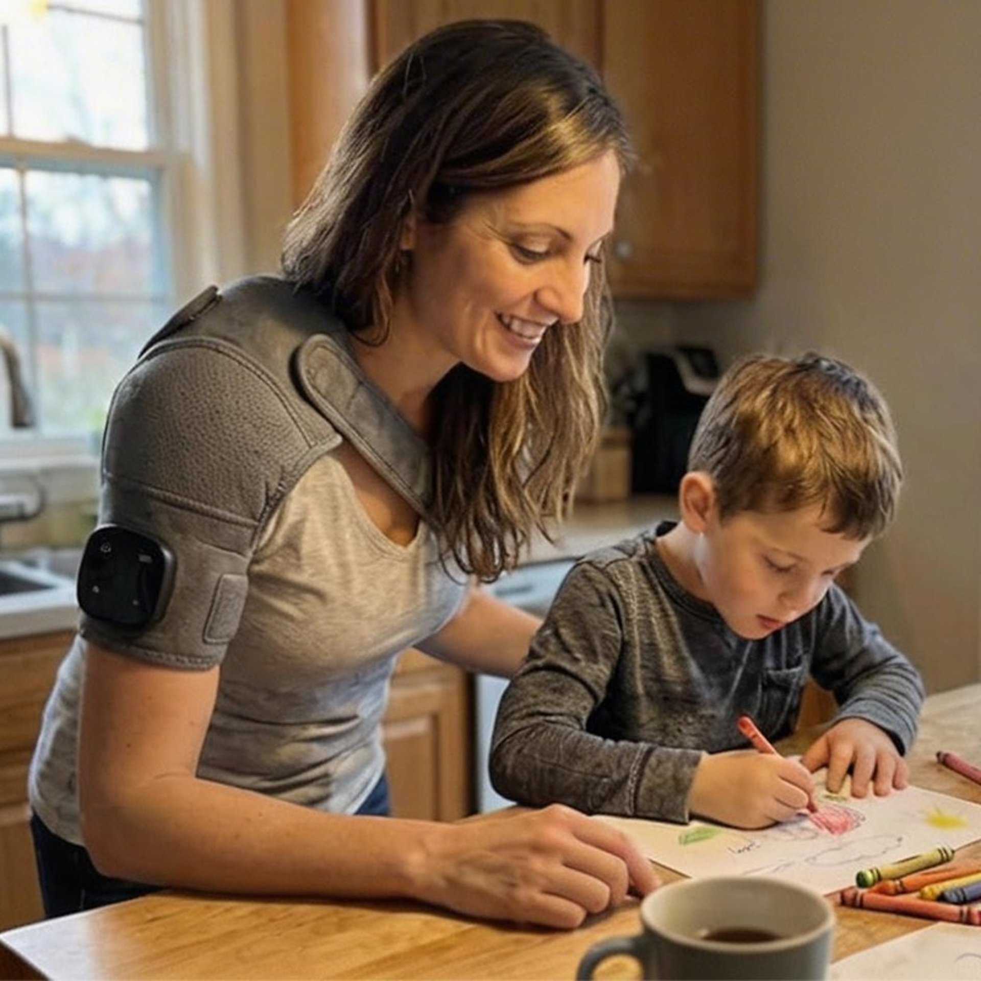 gray computer monitor