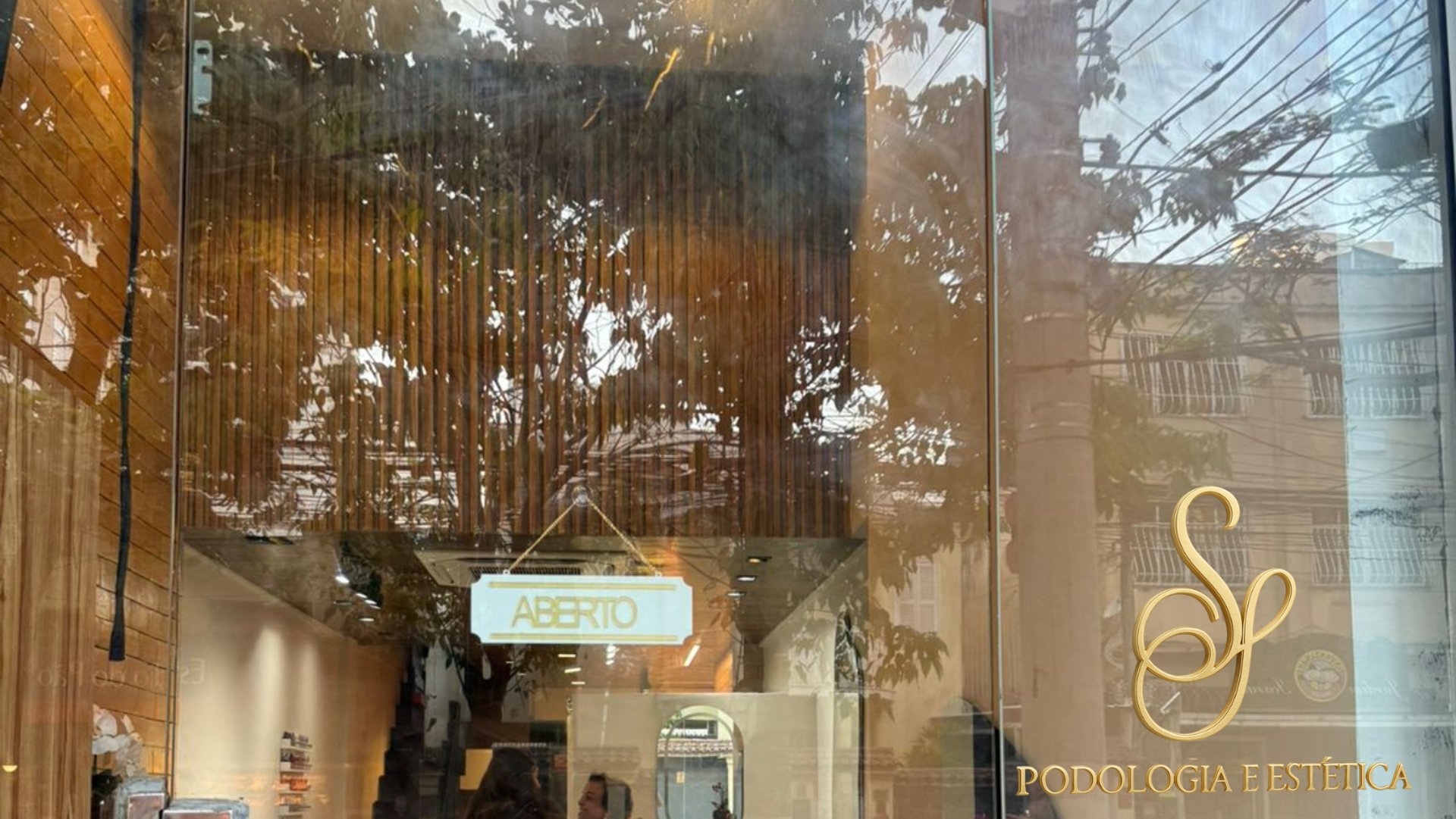 black and brown leather padded tub sofa