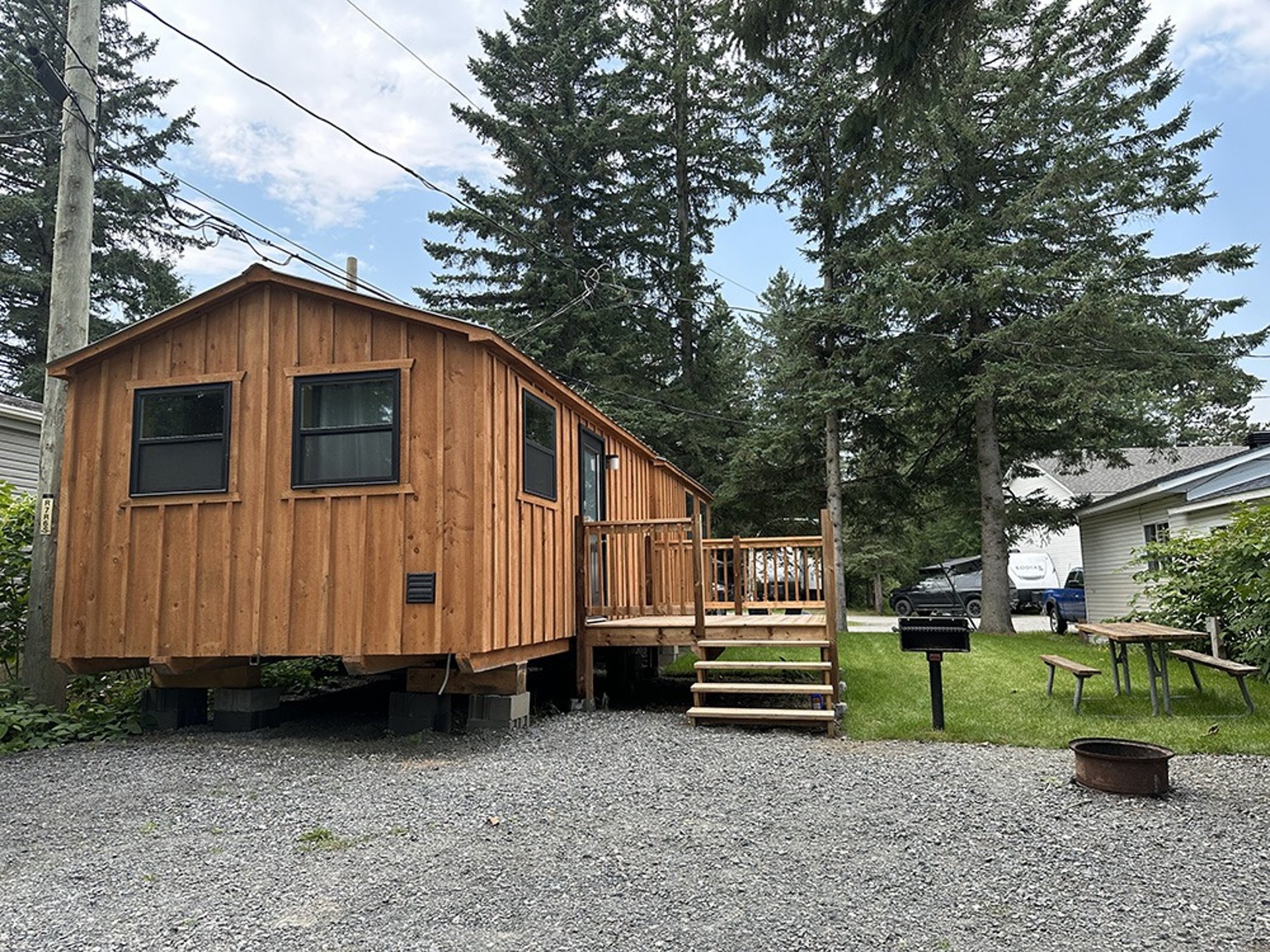 black and white bed linen