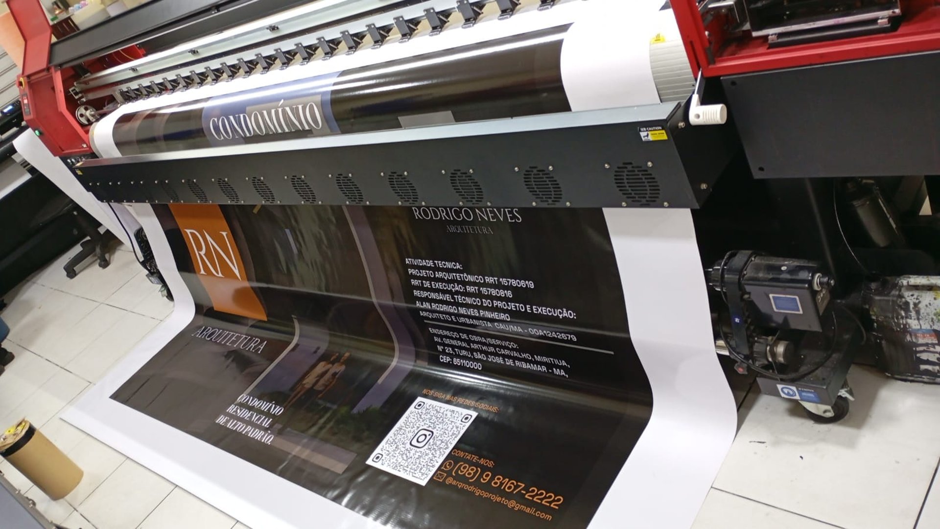 black and brown leather padded tub sofa