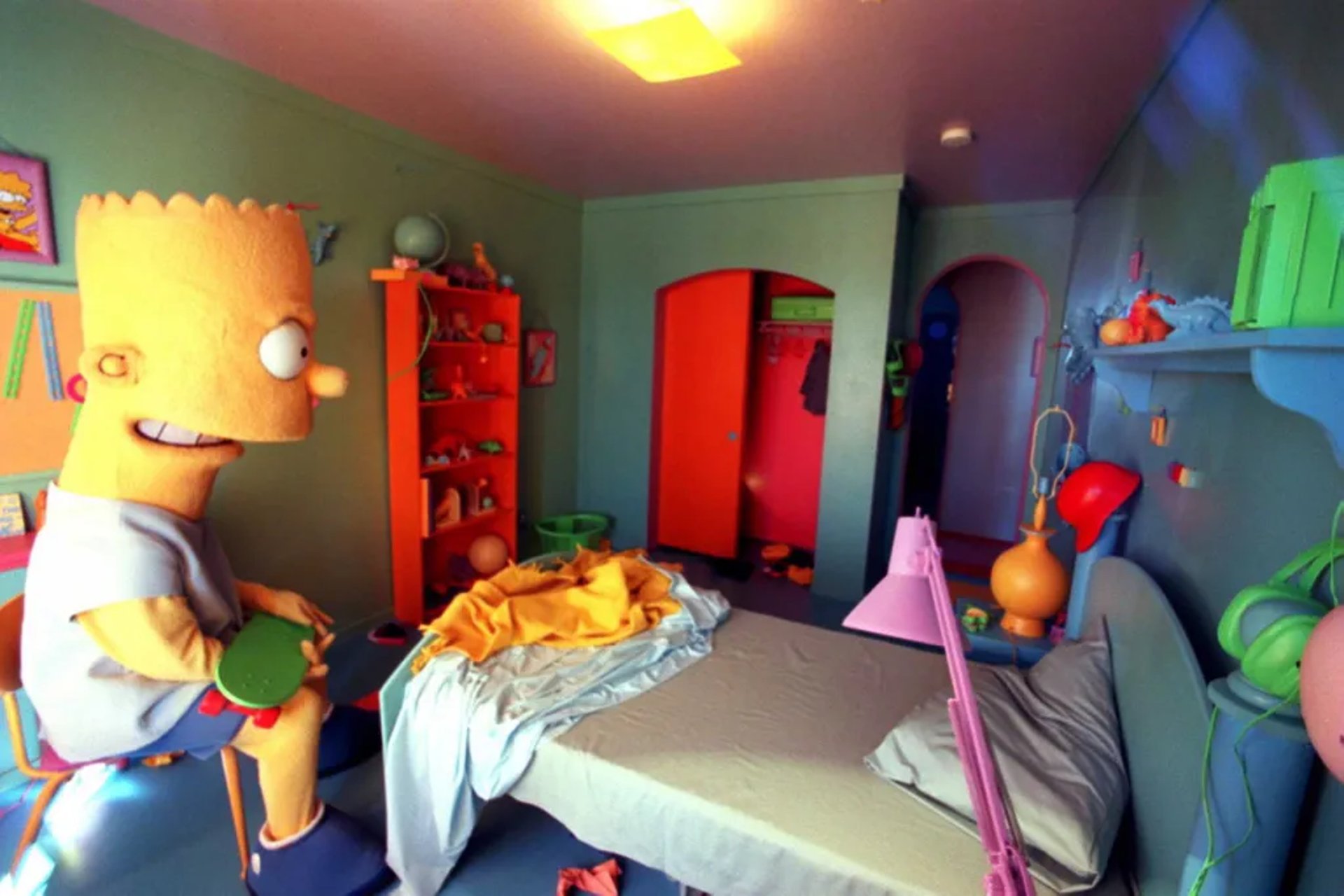 black and white bed linen