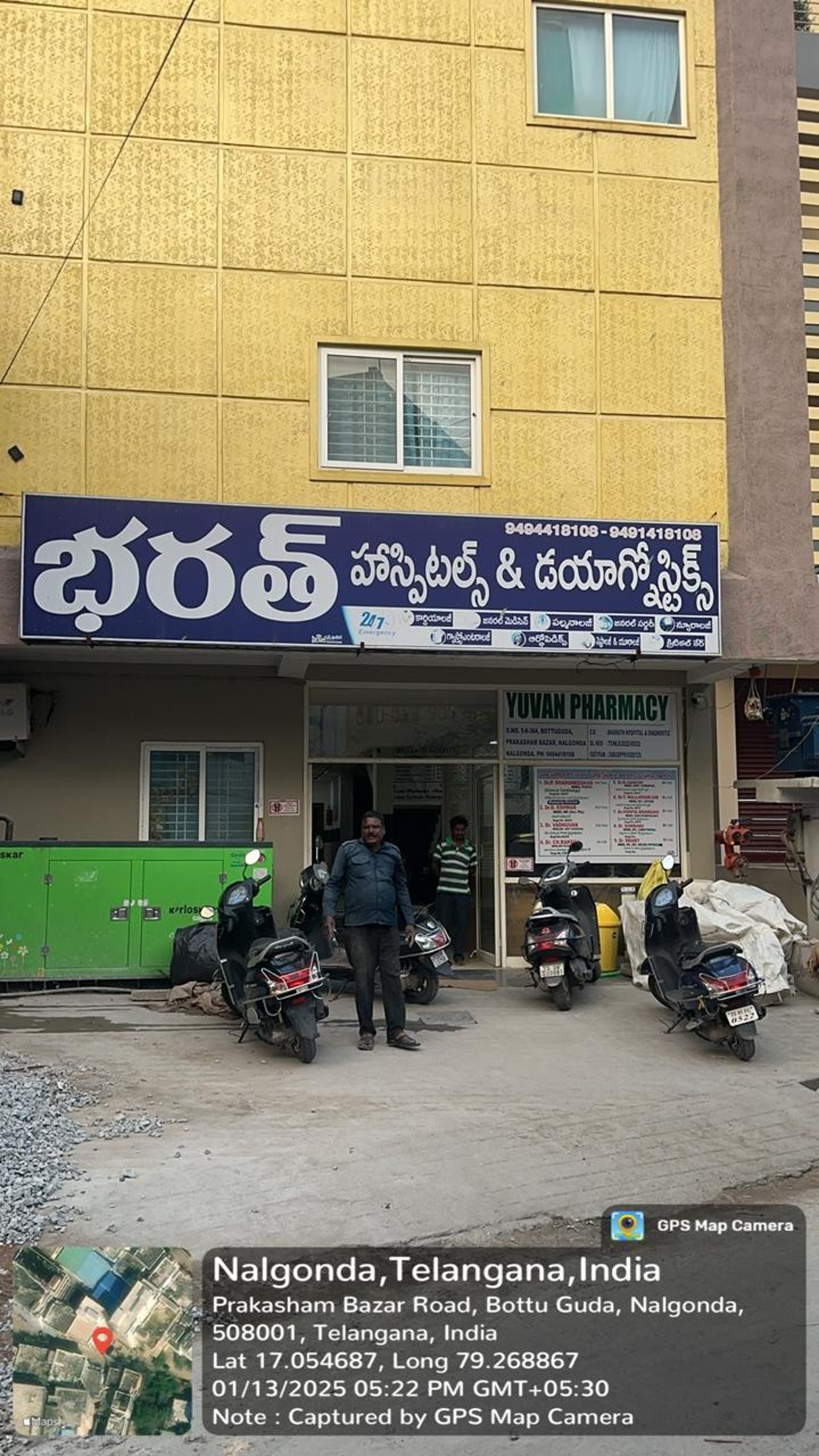 gray computer monitor