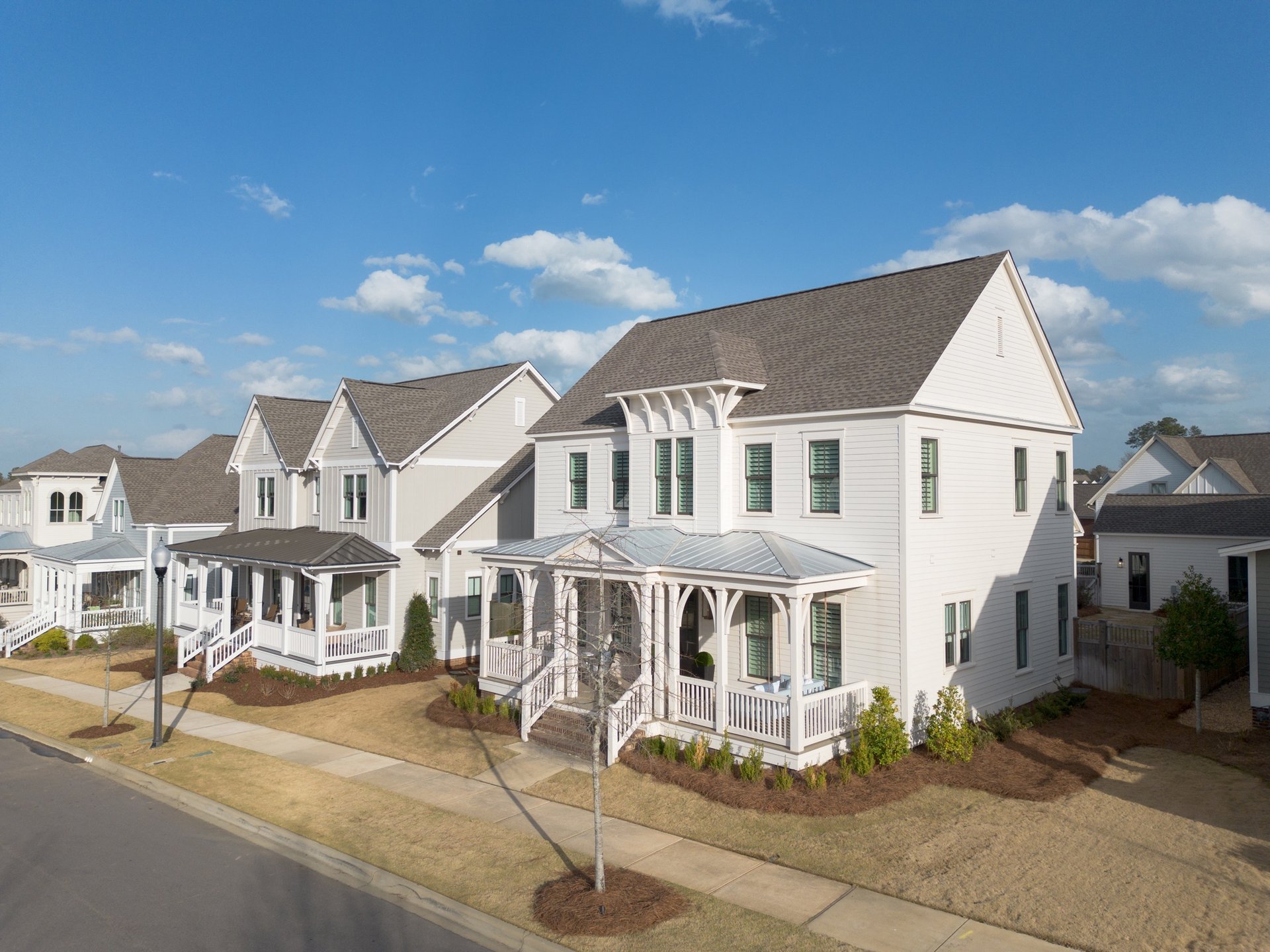 black and white bed linen