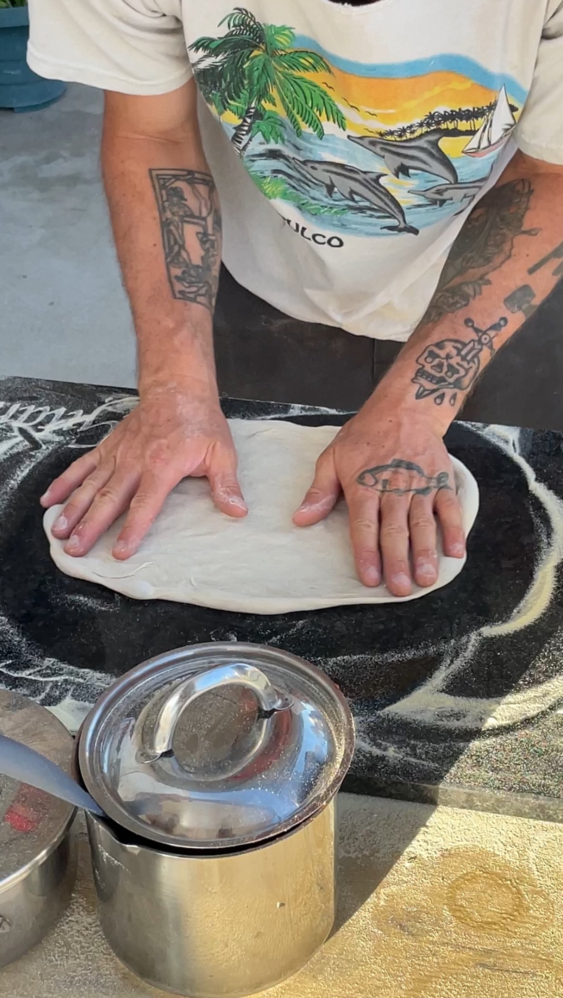 black and white bed linen