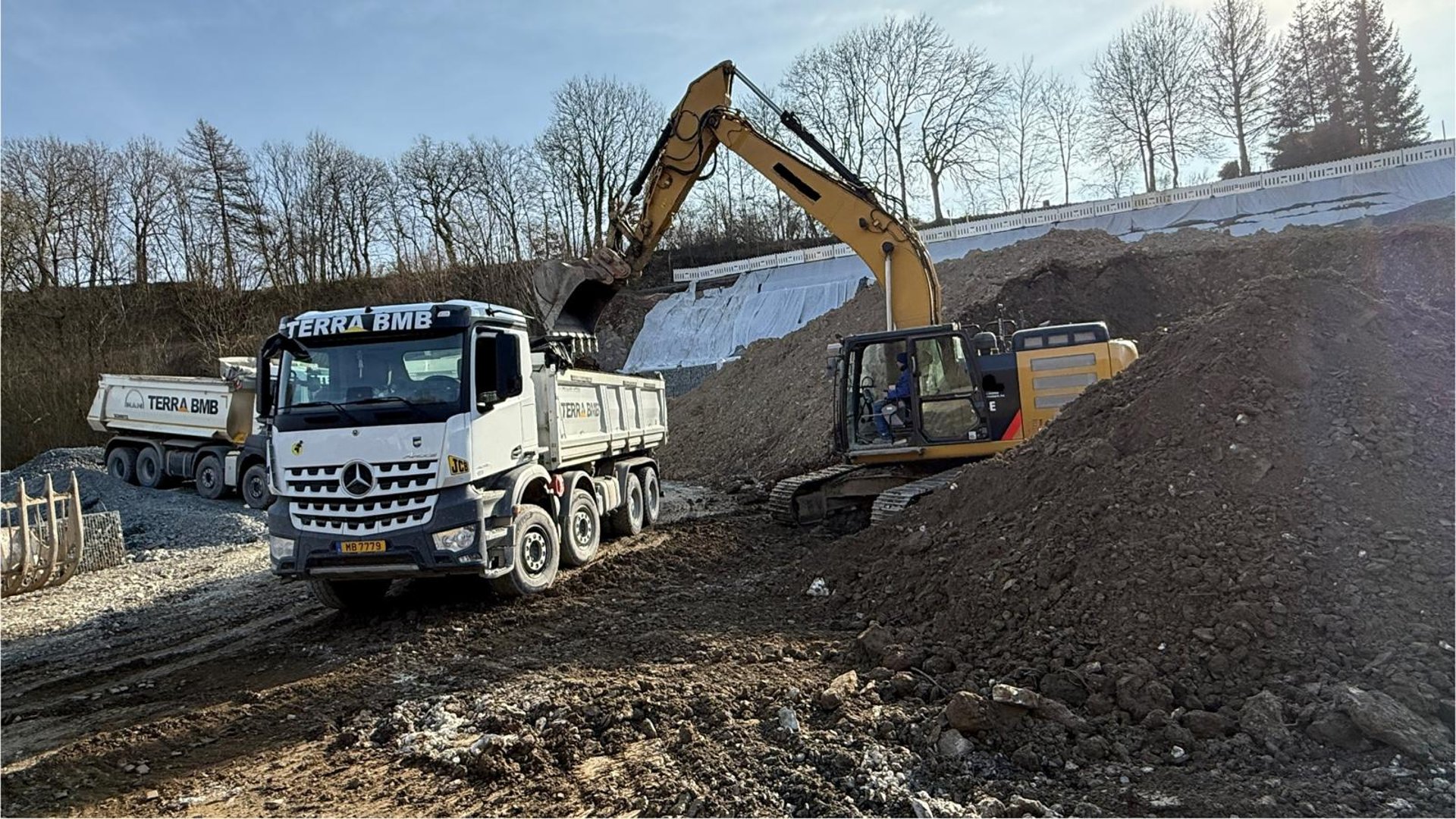 black and brown leather padded tub sofa