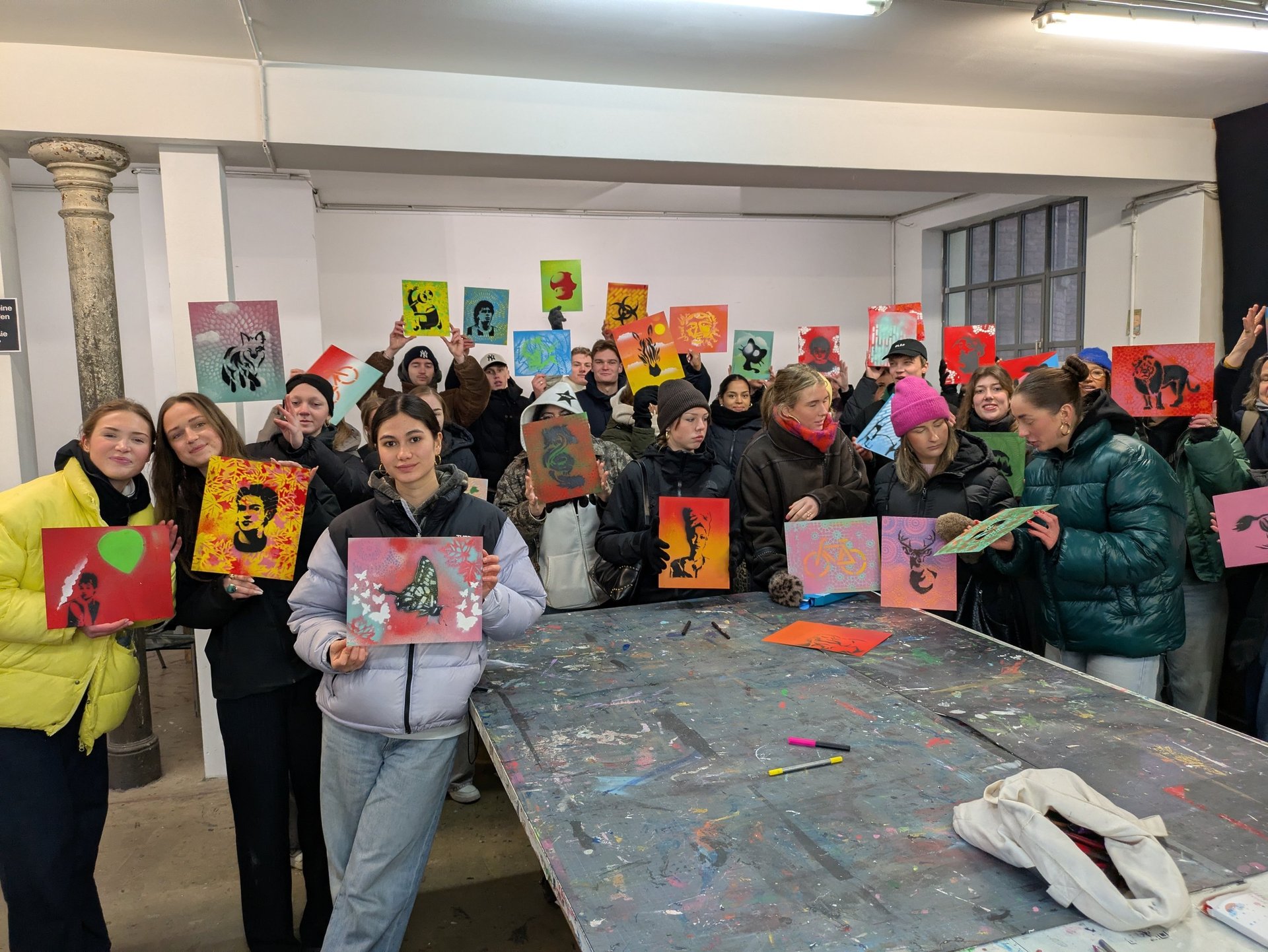 black and white bed linen