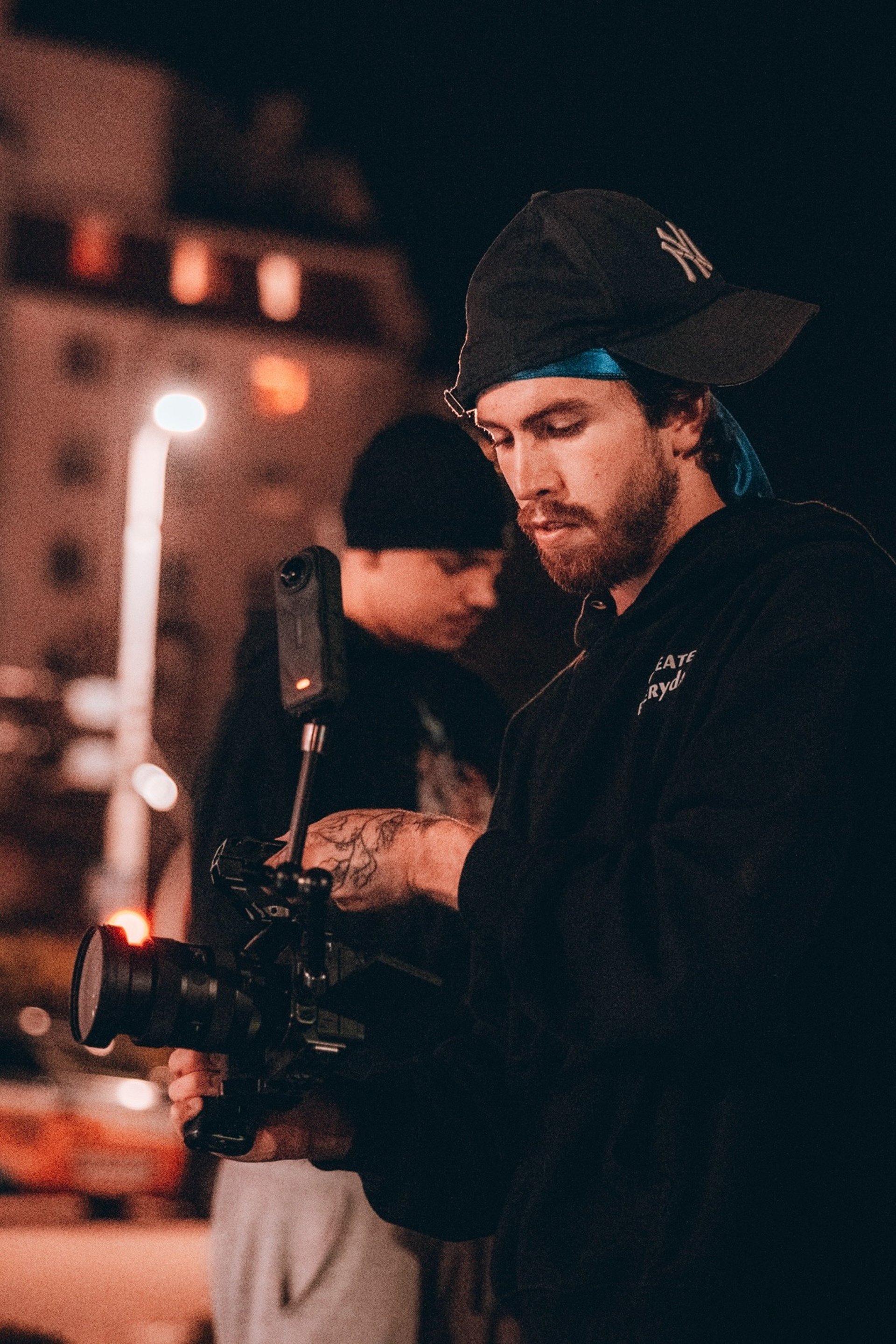 black and white bed linen