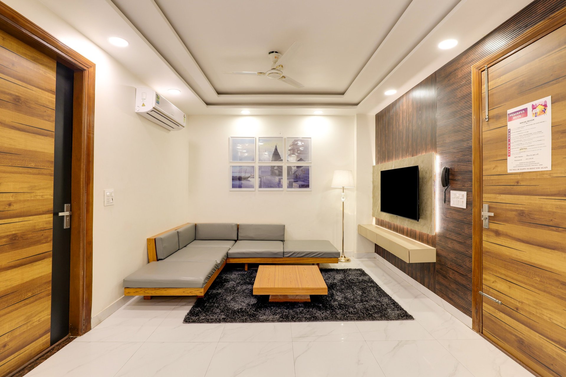 black and white bed linen