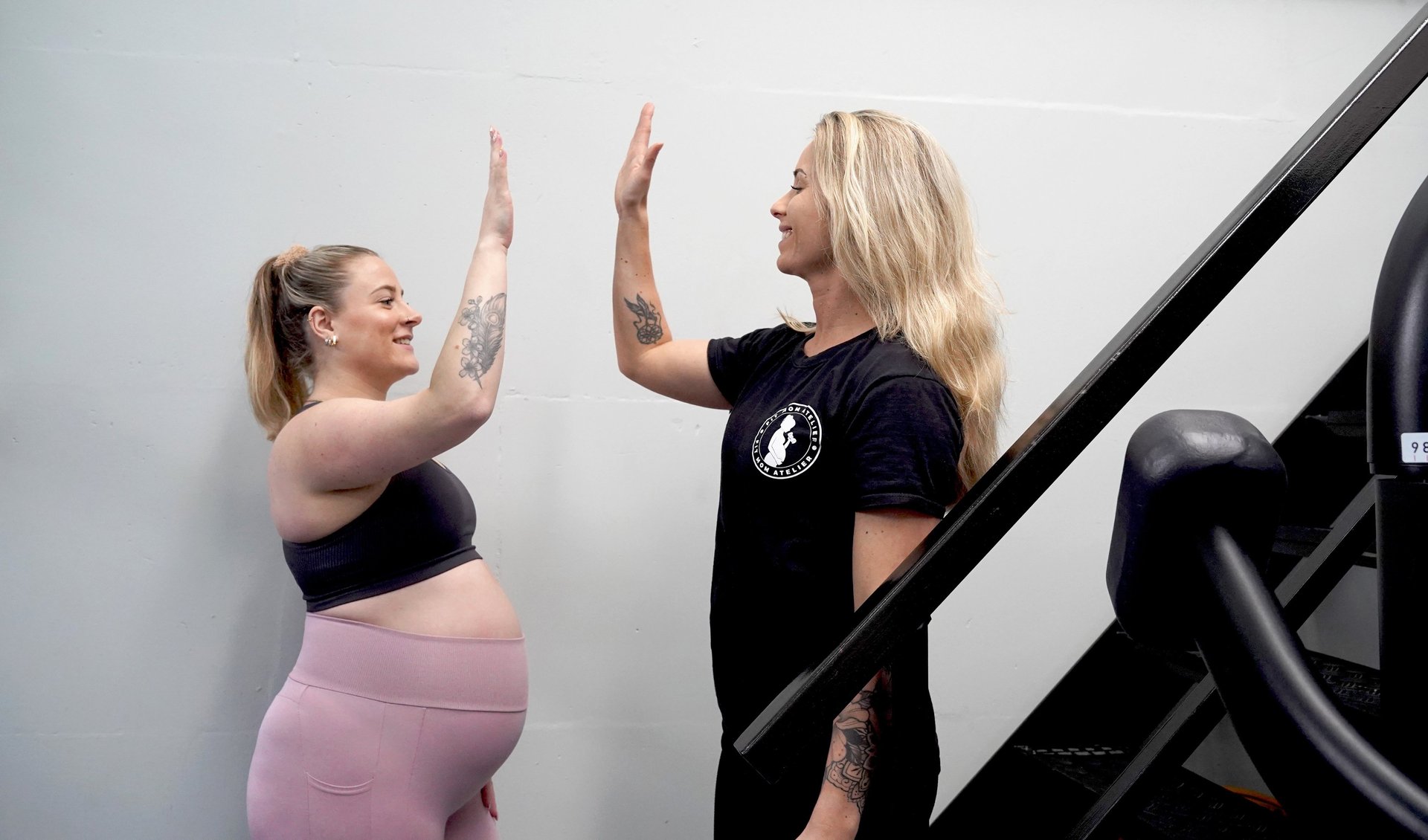 black and white bed linen