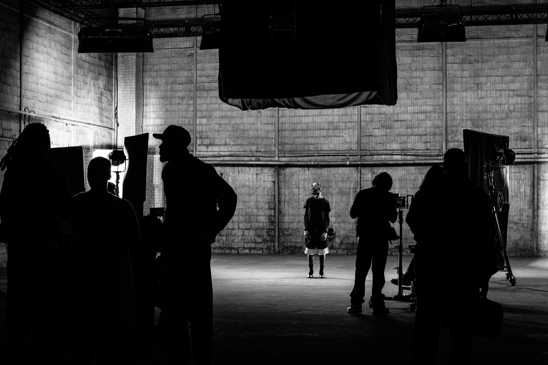 black and white bed linen