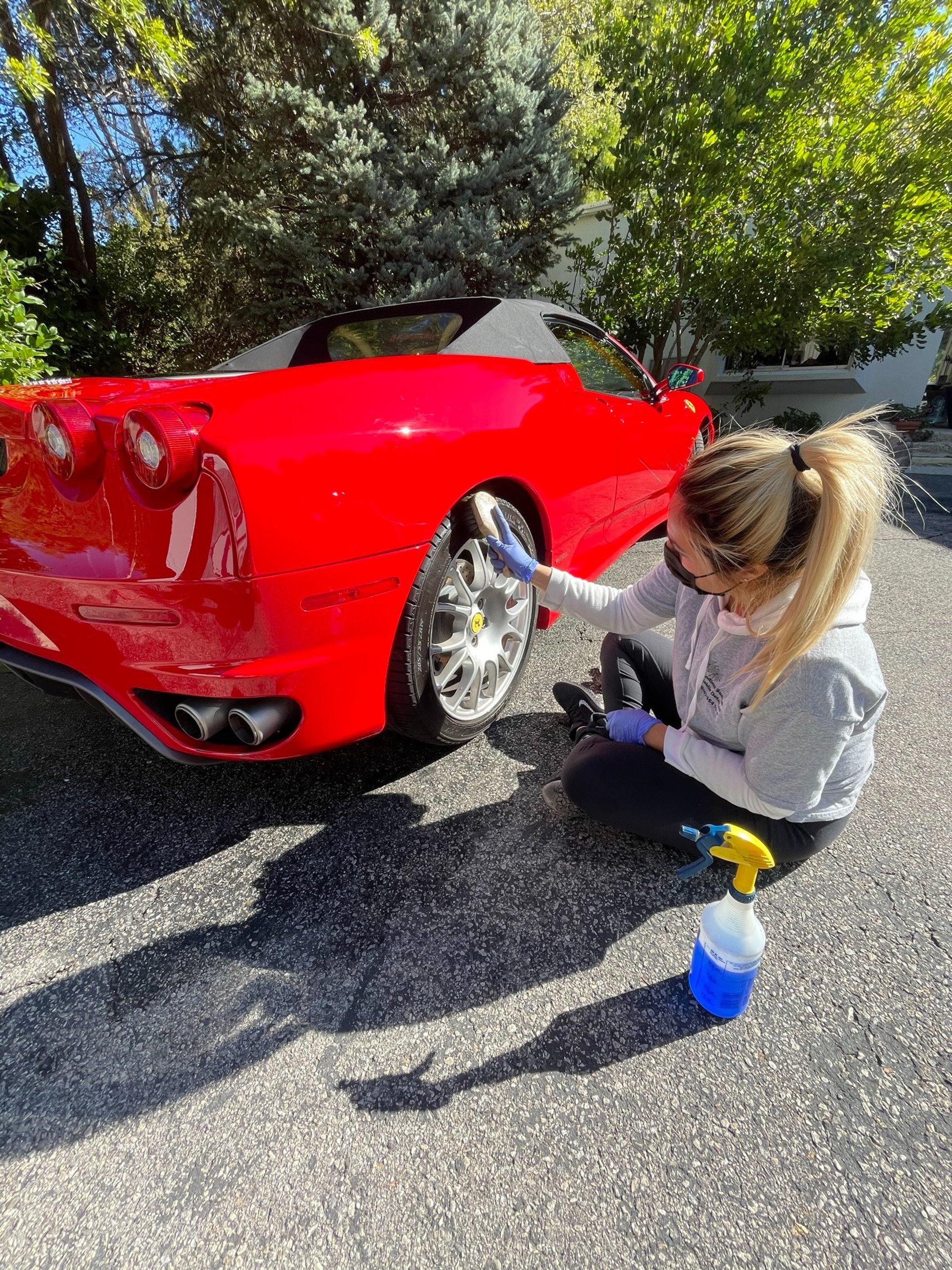 black and brown leather padded tub sofa