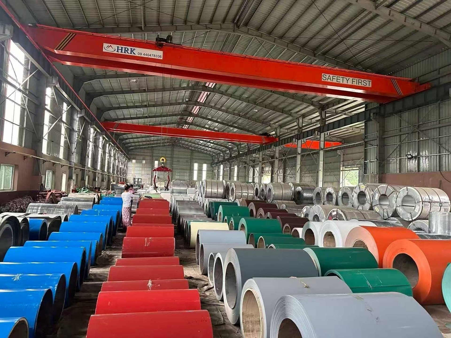 black and brown leather padded tub sofa