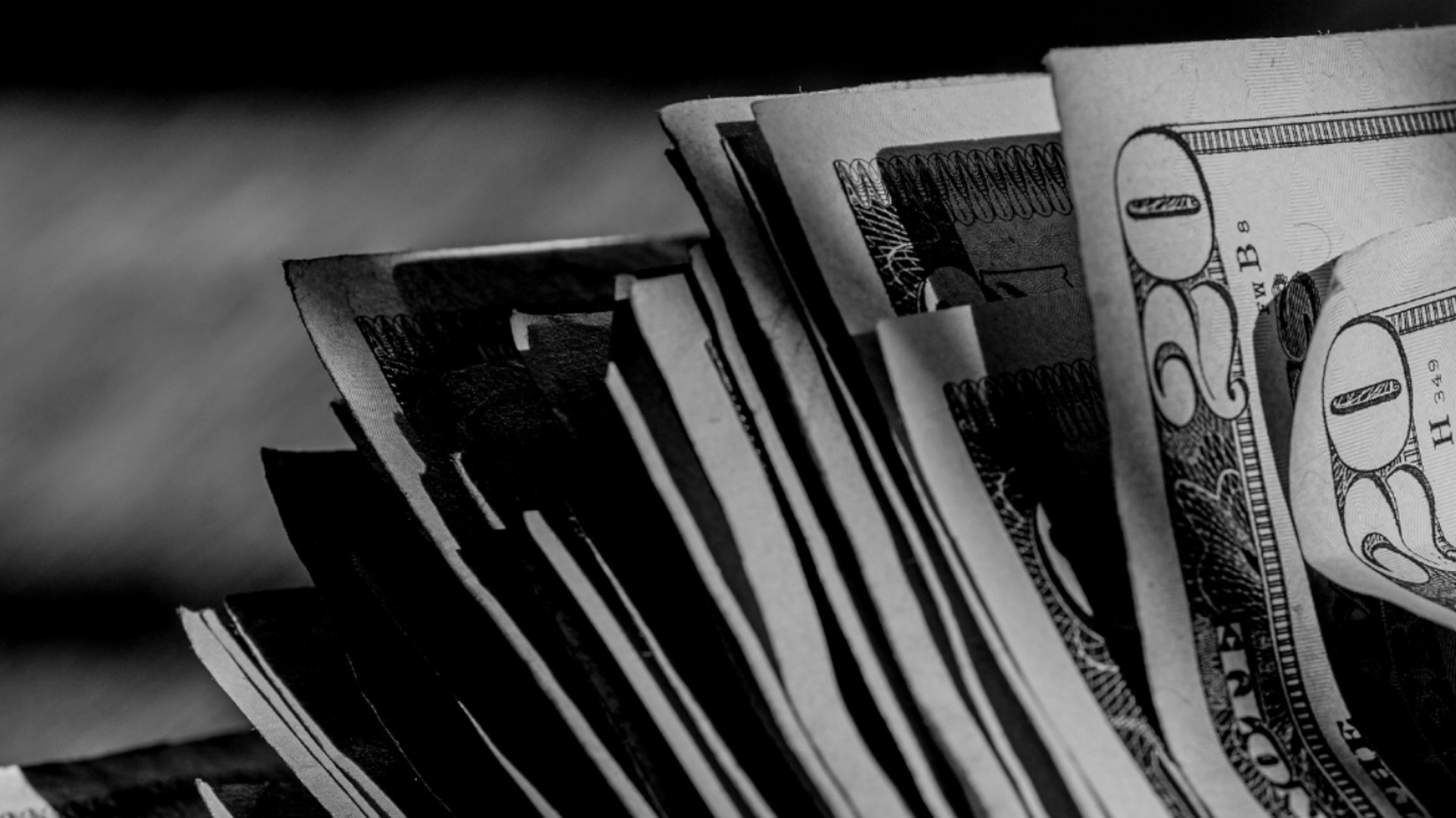 black and white bed linen