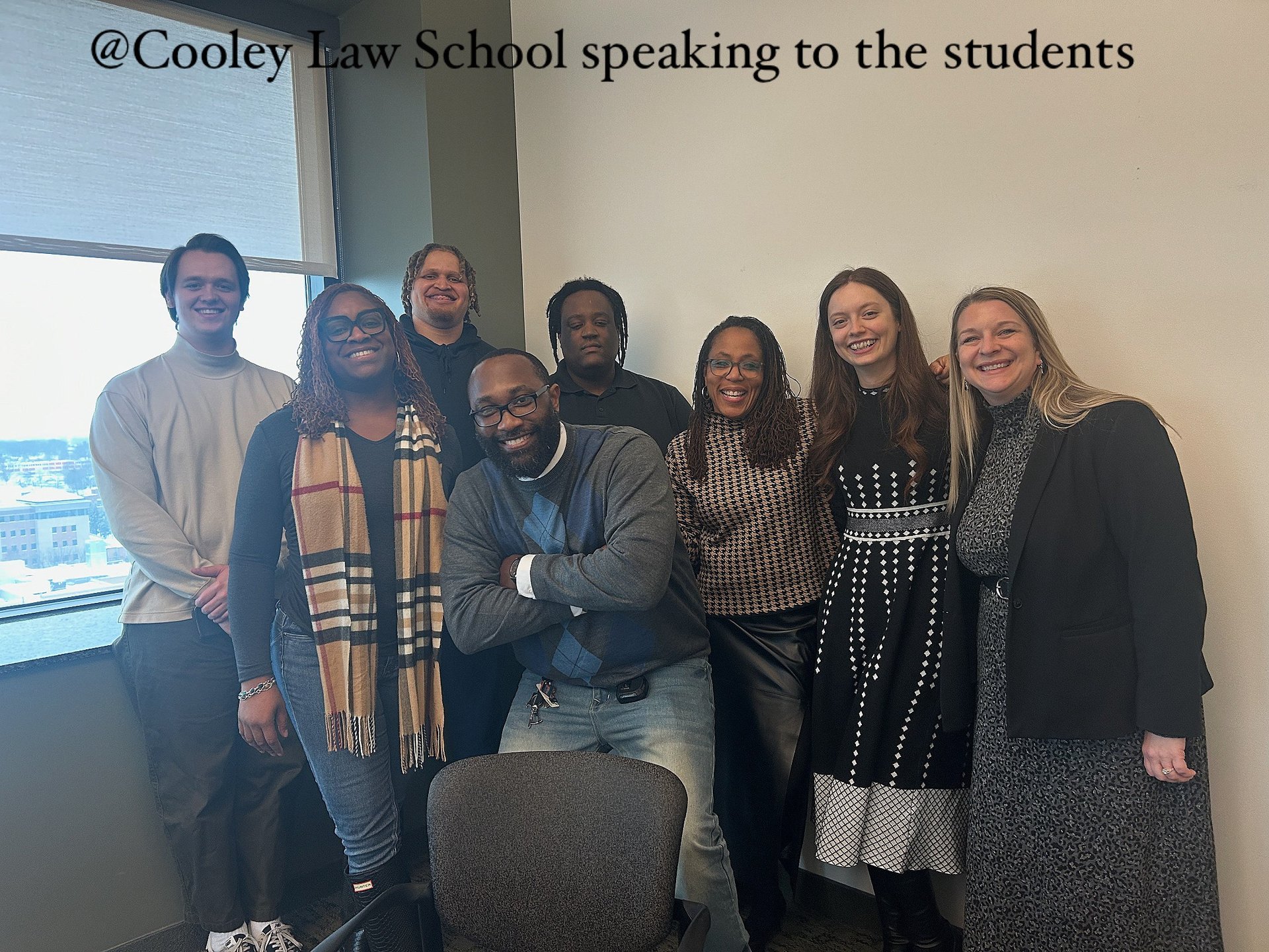 gray computer monitor