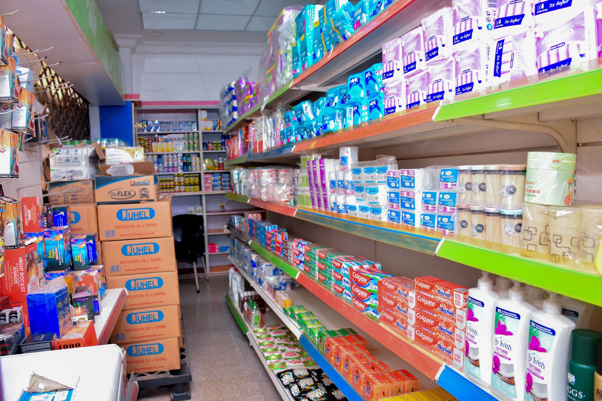 an abstract photo of a curved building with a blue sky in the background