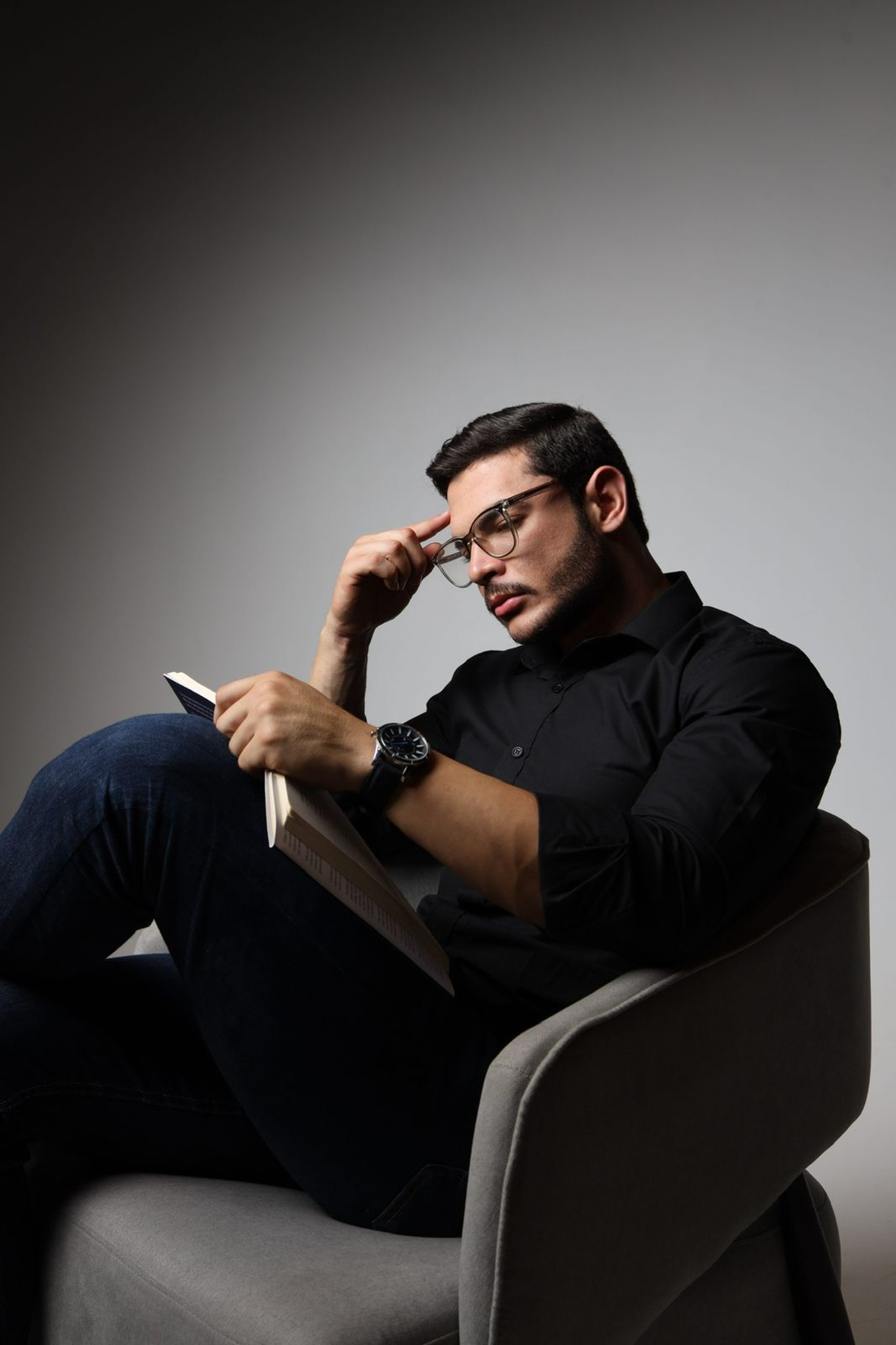 black and white bed linen