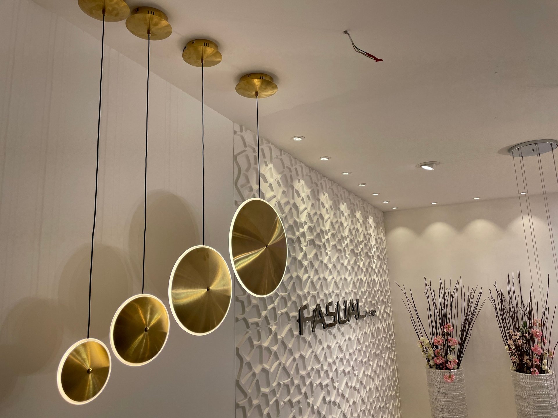 black and white bed linen