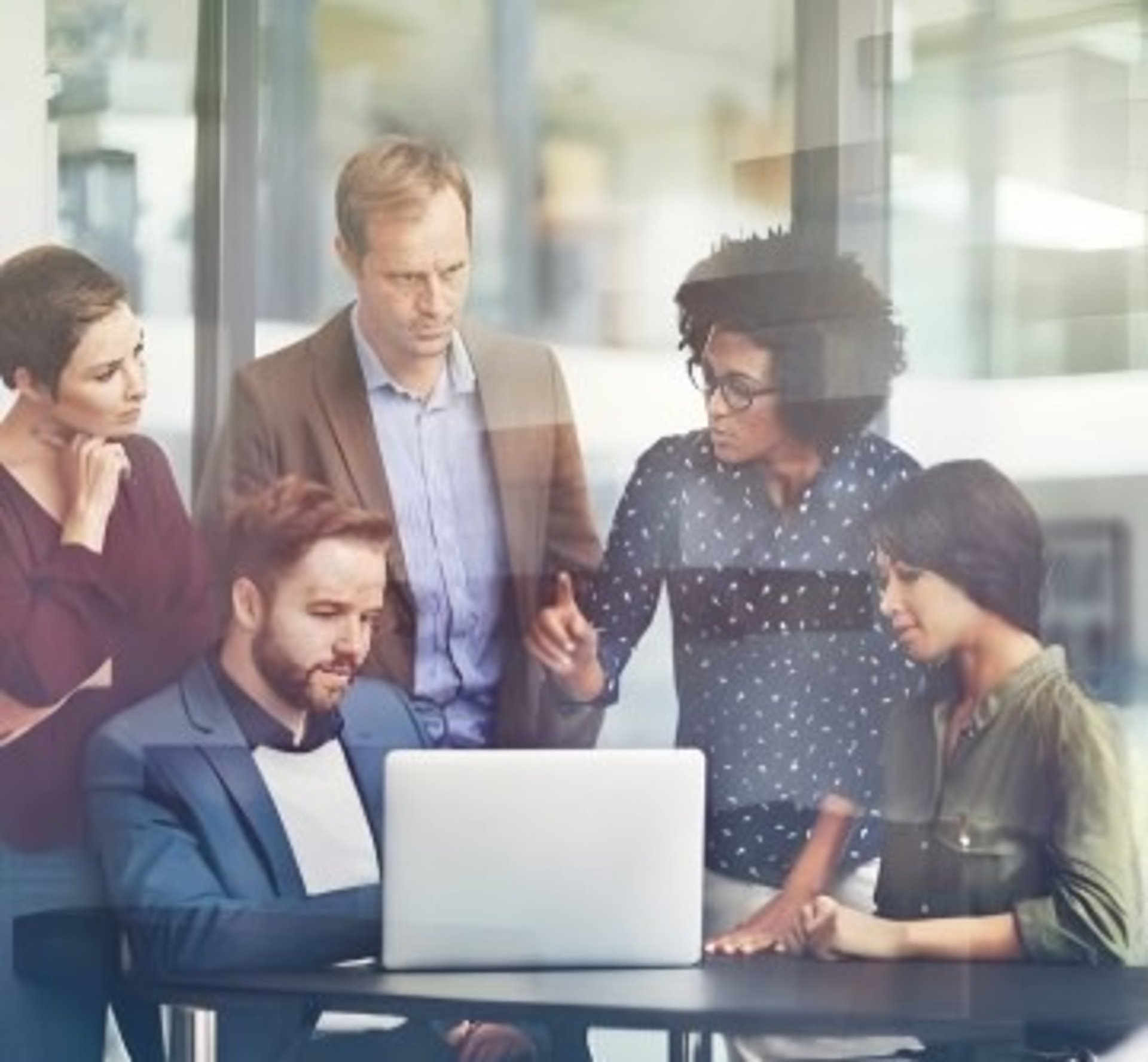 gray computer monitor