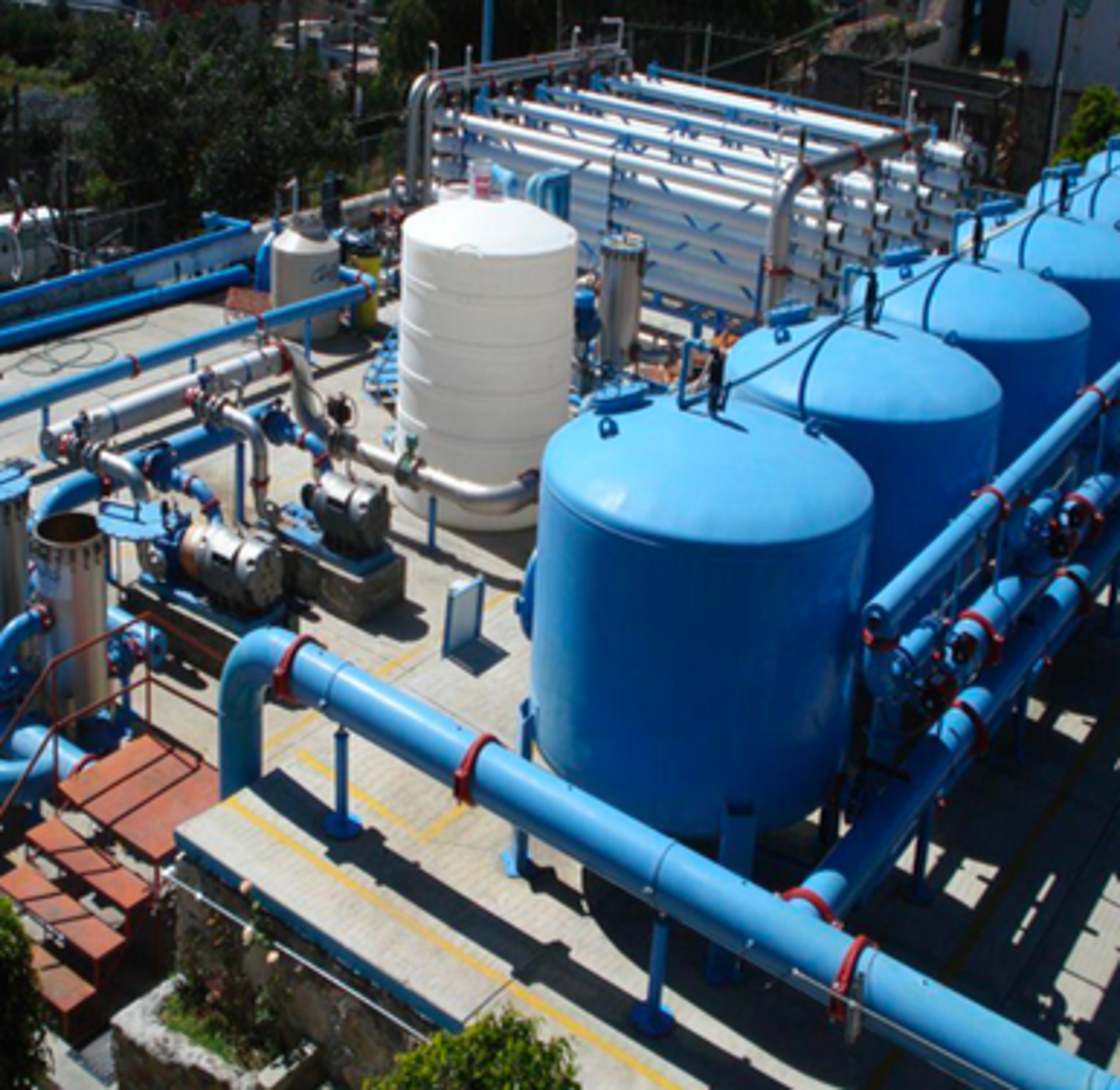 aerial view of green and brown basketball court