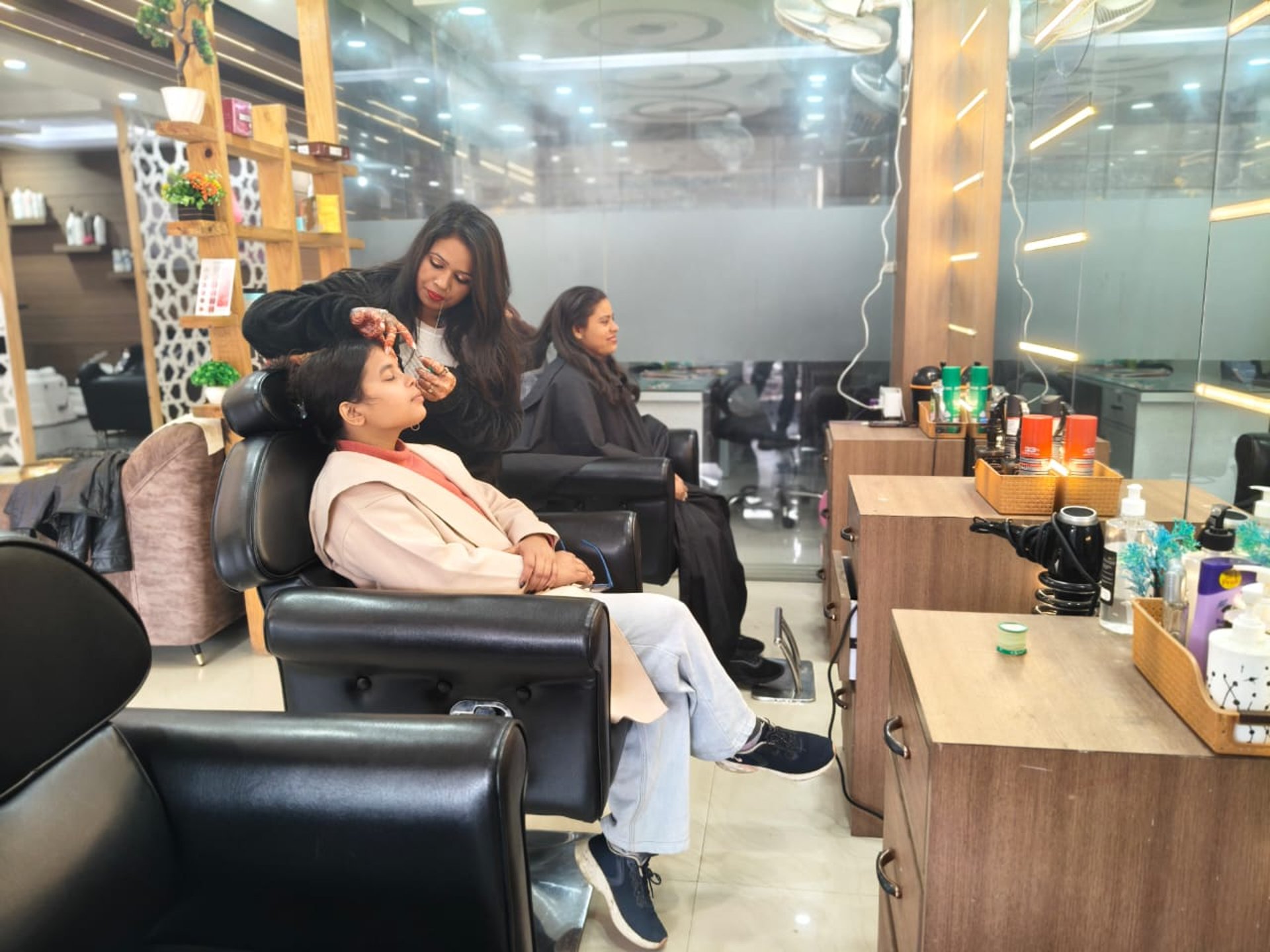 black and brown leather padded tub sofa