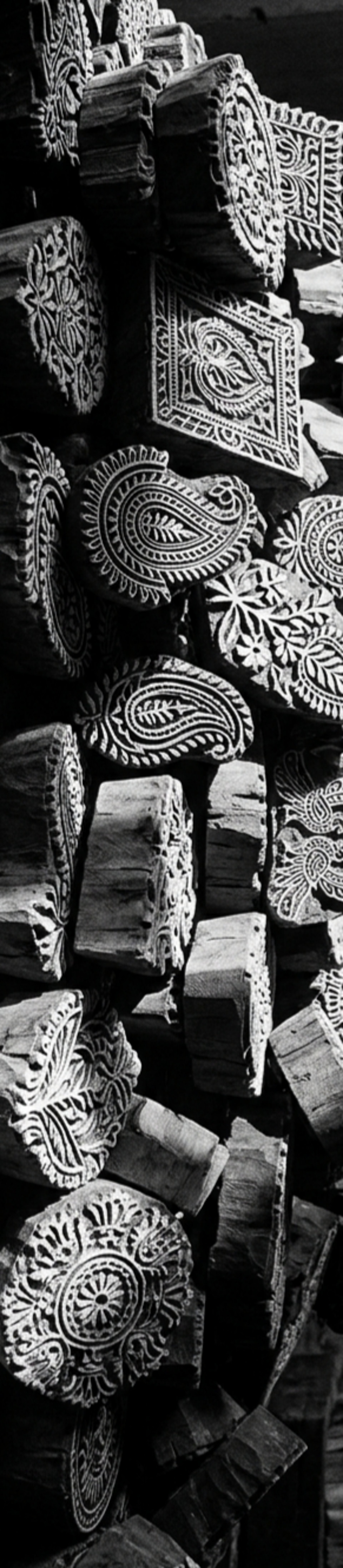 black and white bed linen