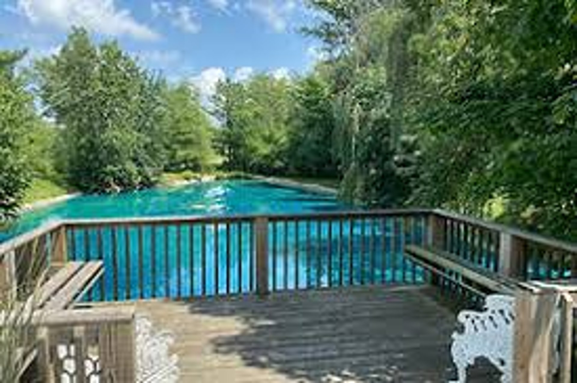 black and white bed linen