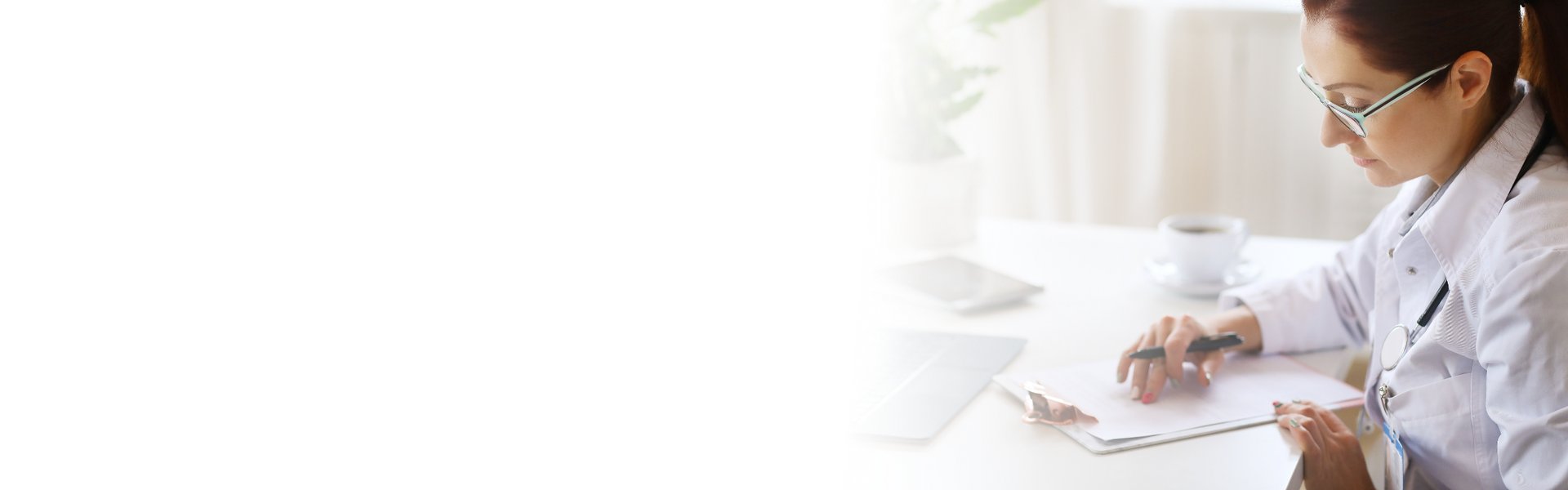 a blurry photo of a white background