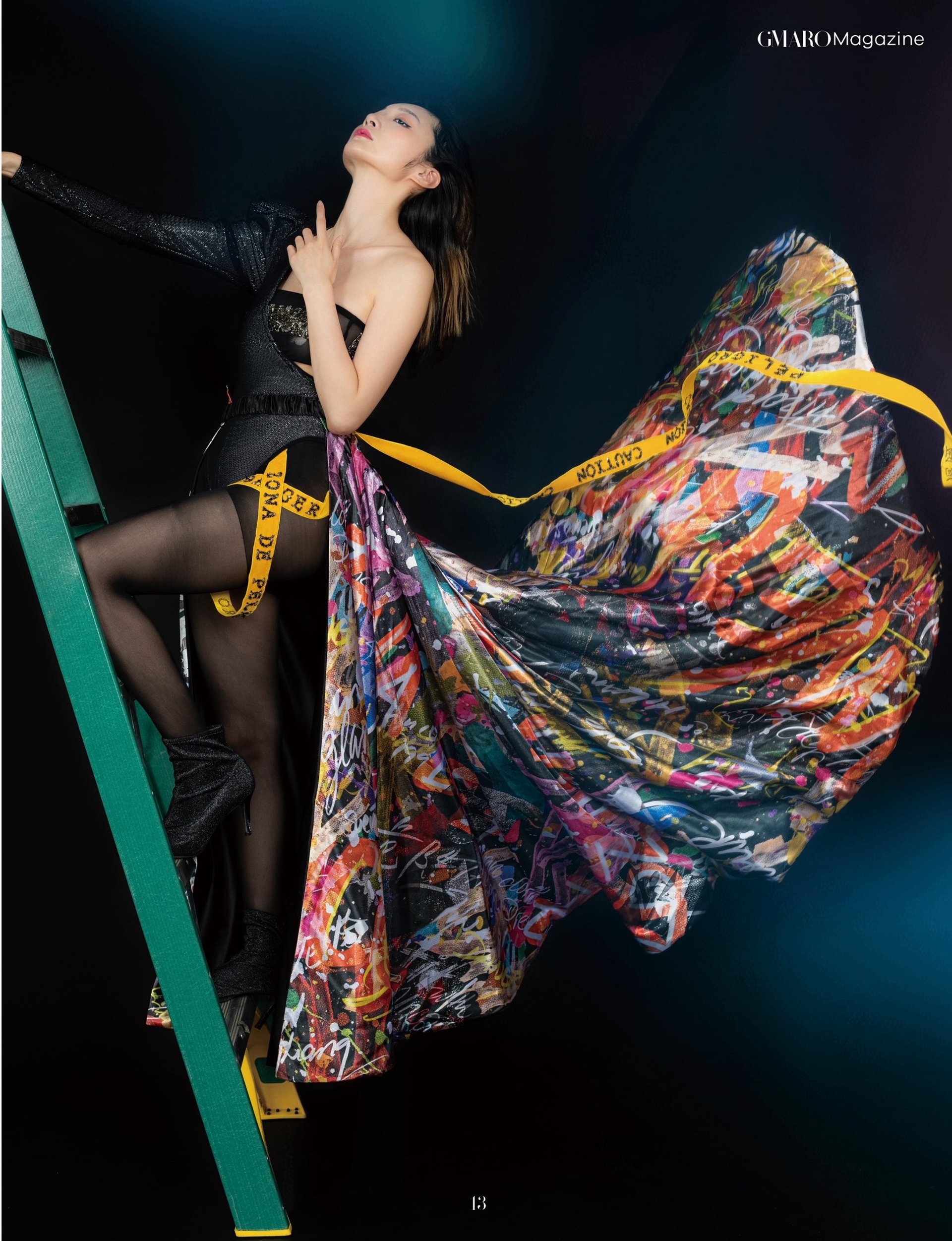 black and white bed linen