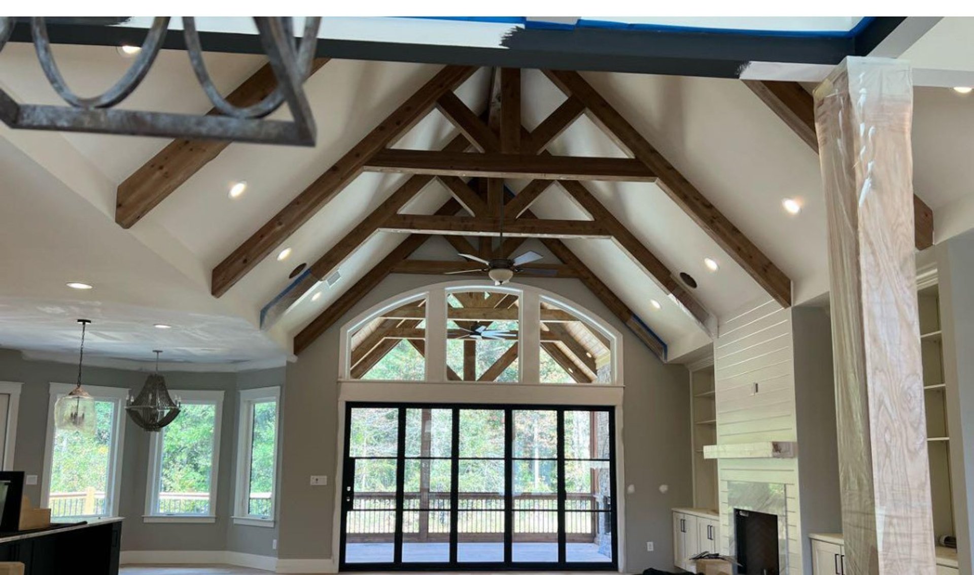 black and white bed linen