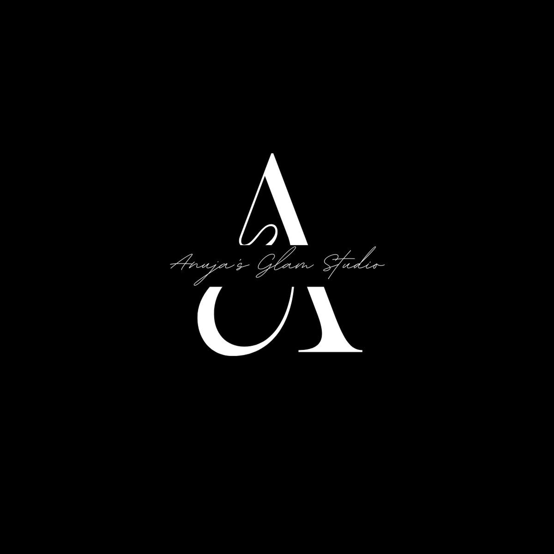 gray computer monitor