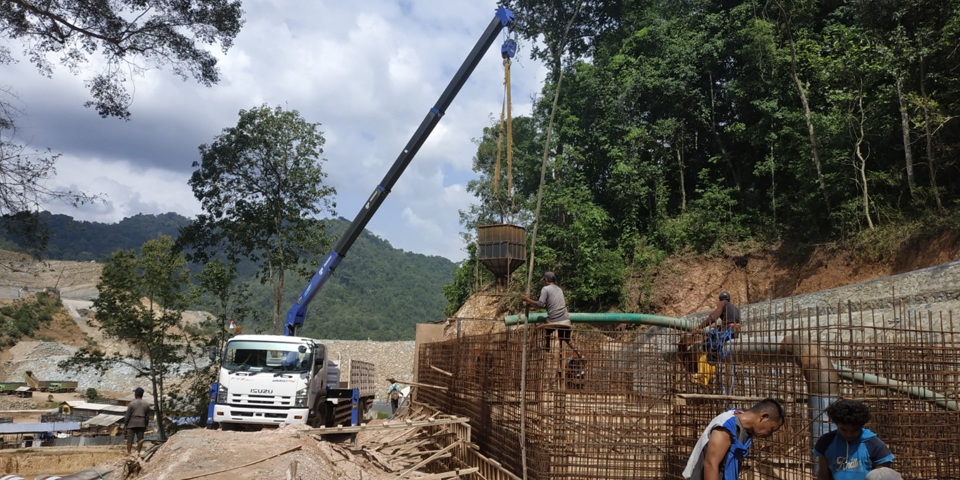 black and brown leather padded tub sofa